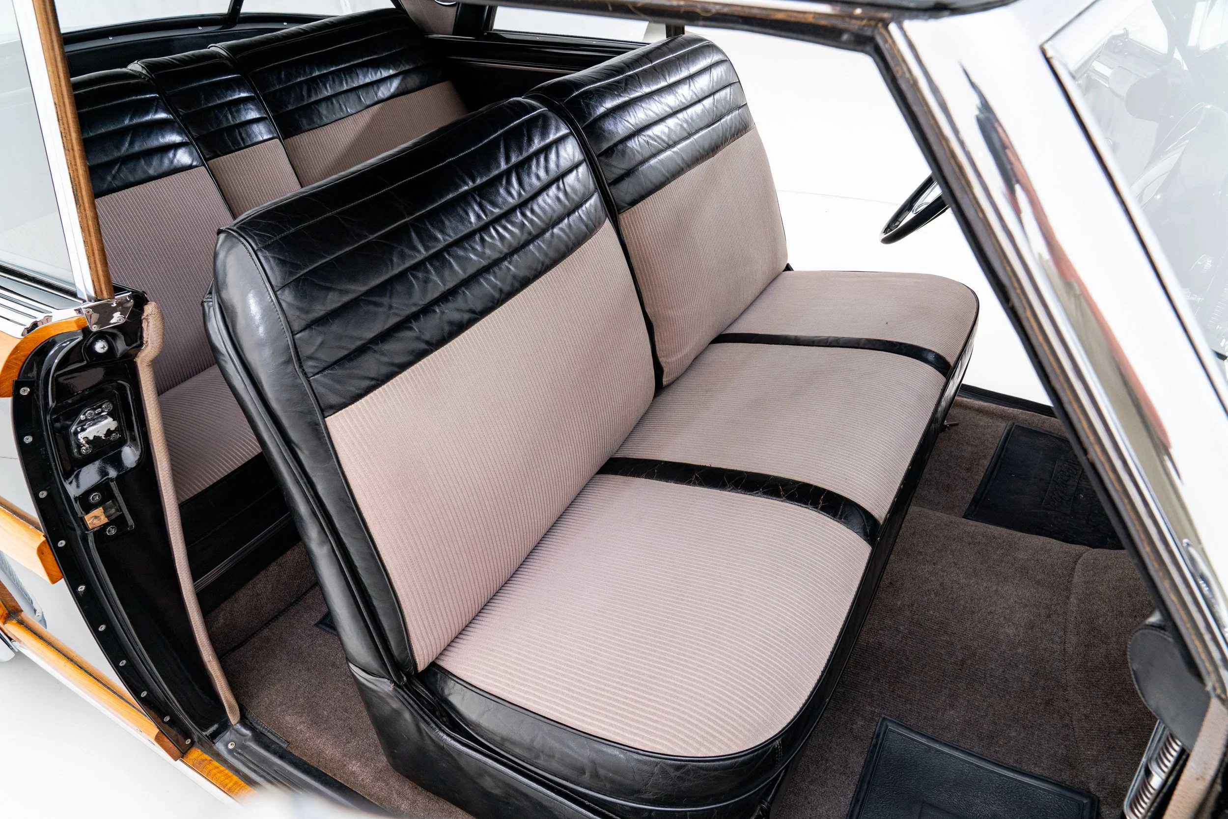 1950 Chrysler Town and Country Newport_Small Images_41.jpg