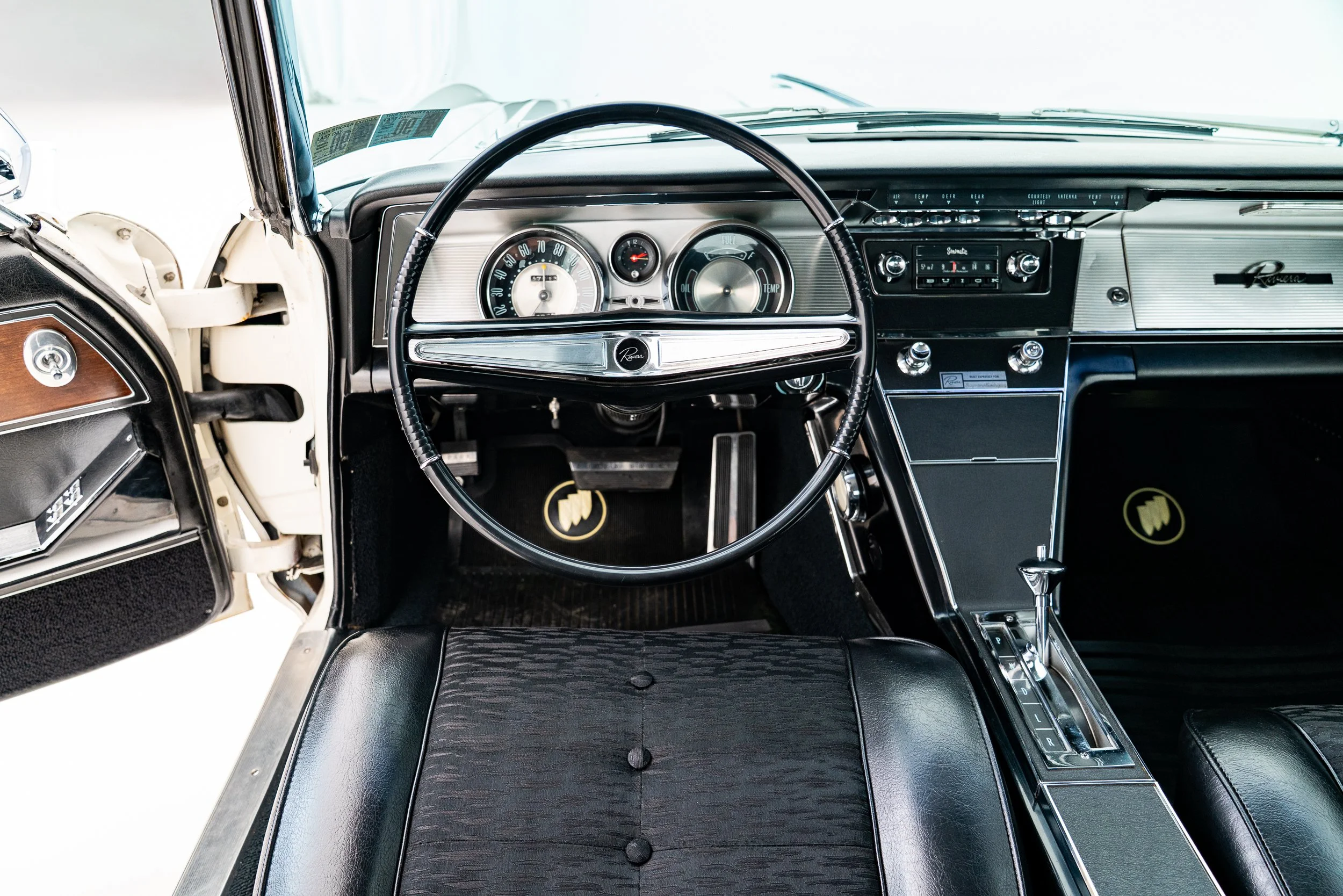 1963 Buick Riviera-34.jpg