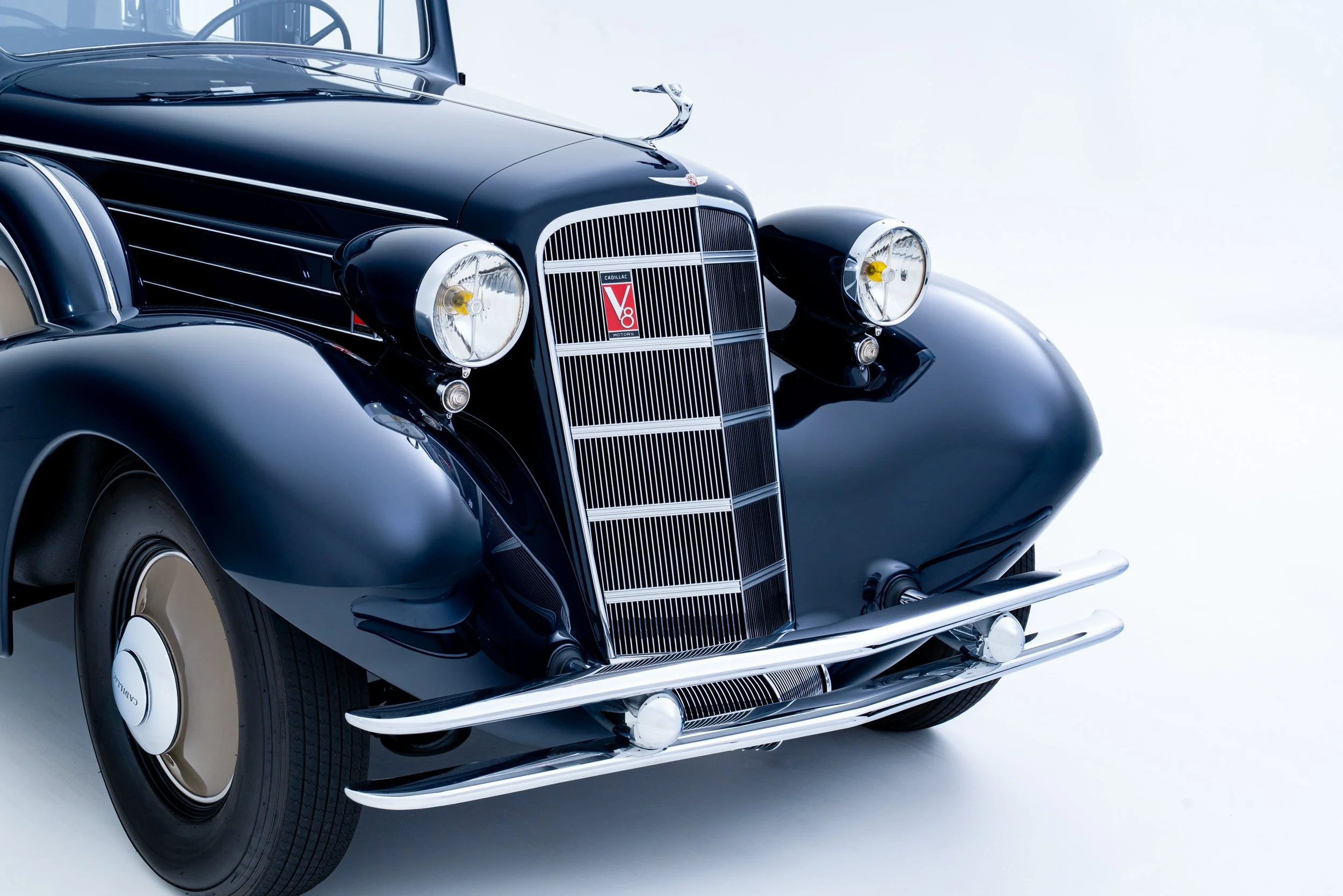 1934 Cadillac V8 Imperial Sedan_-15.jpg