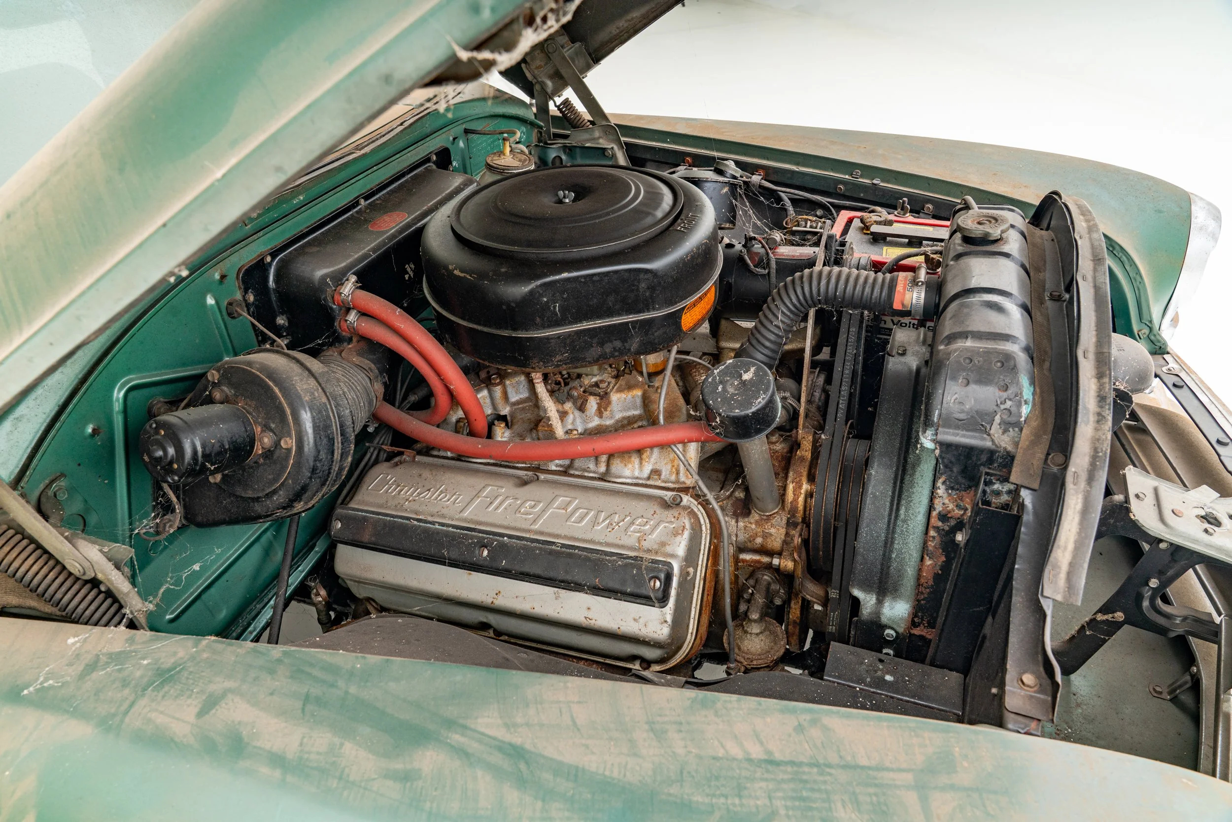 1954 Chrysler New Yorker Deluxe_-54.jpg