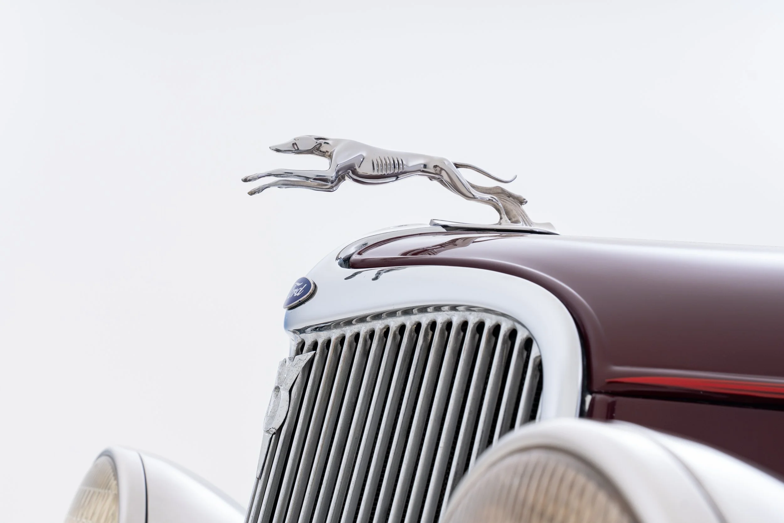 1933 Ford Tudor Sedan-10.jpg