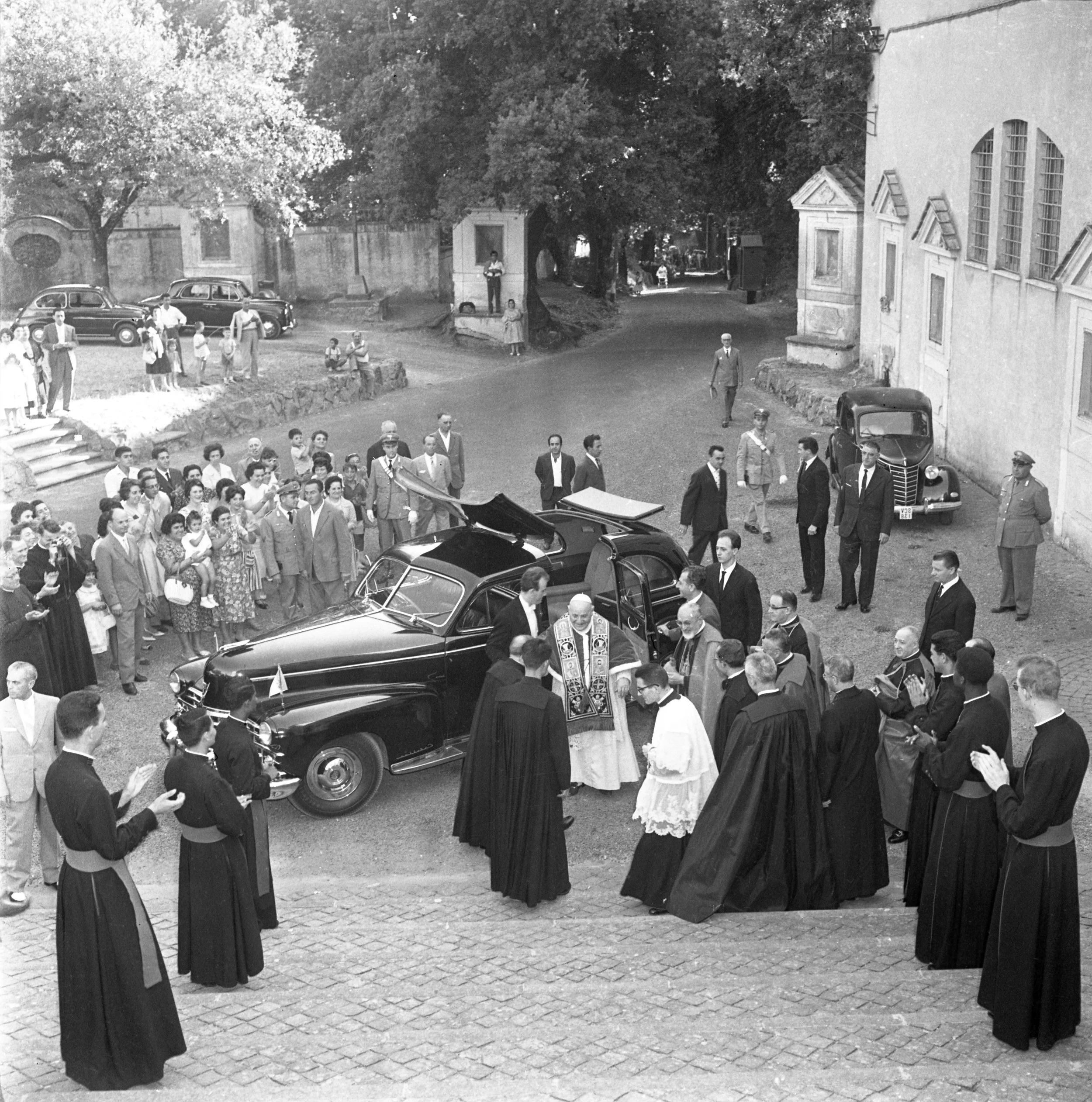 15Ag60-visita CastelGandolfo.jpg