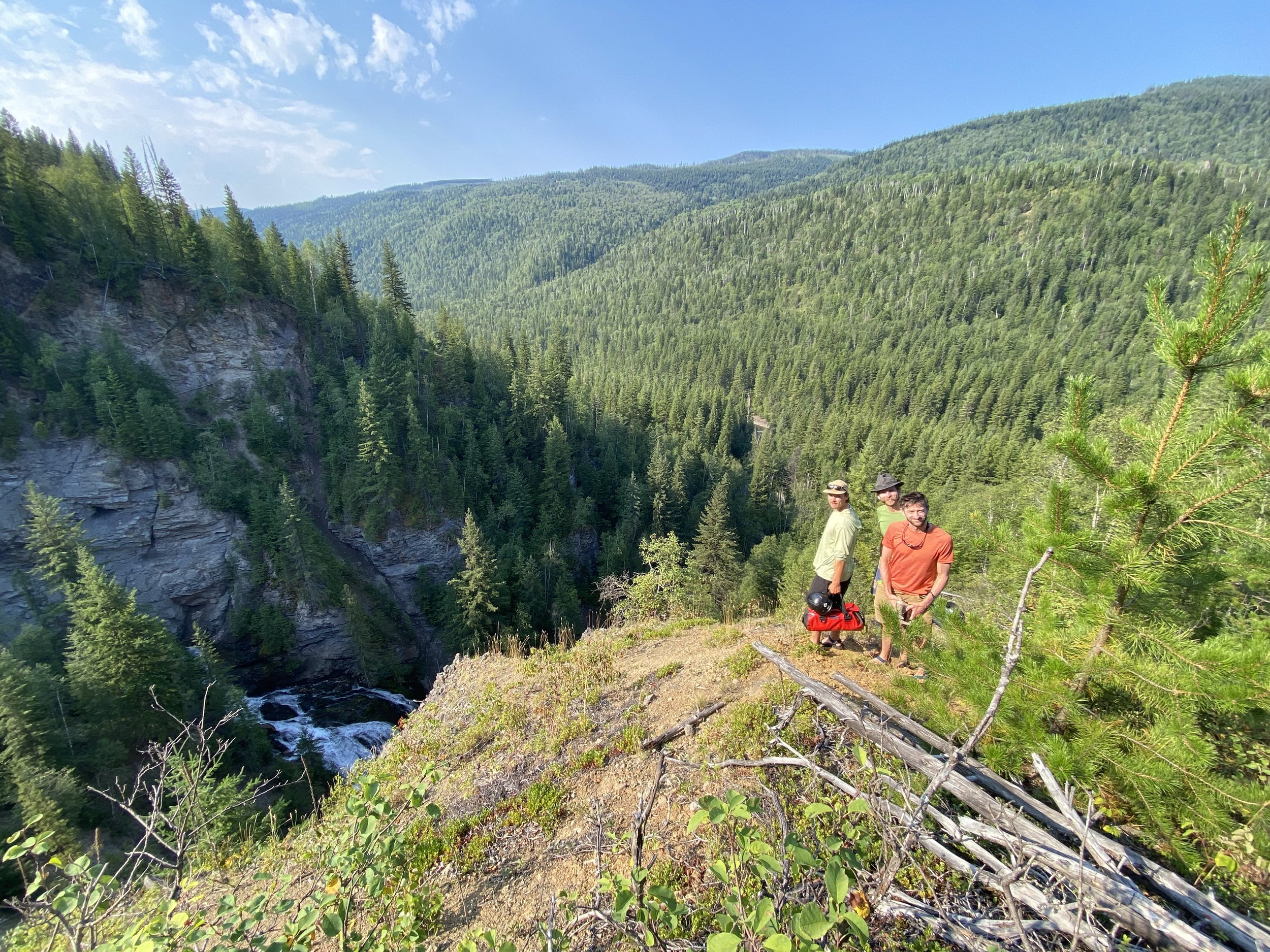 Hiking to Moul Falls