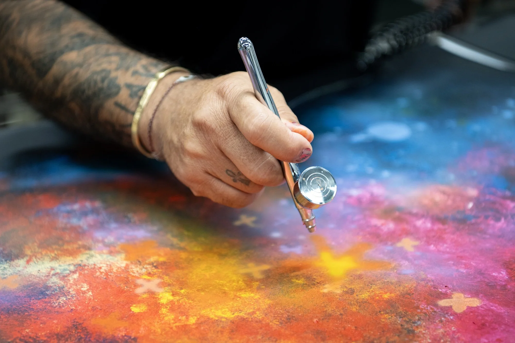 Cyril Kongo hand-painting the Starlight Headliner at Rolls-Royce (2).jpg