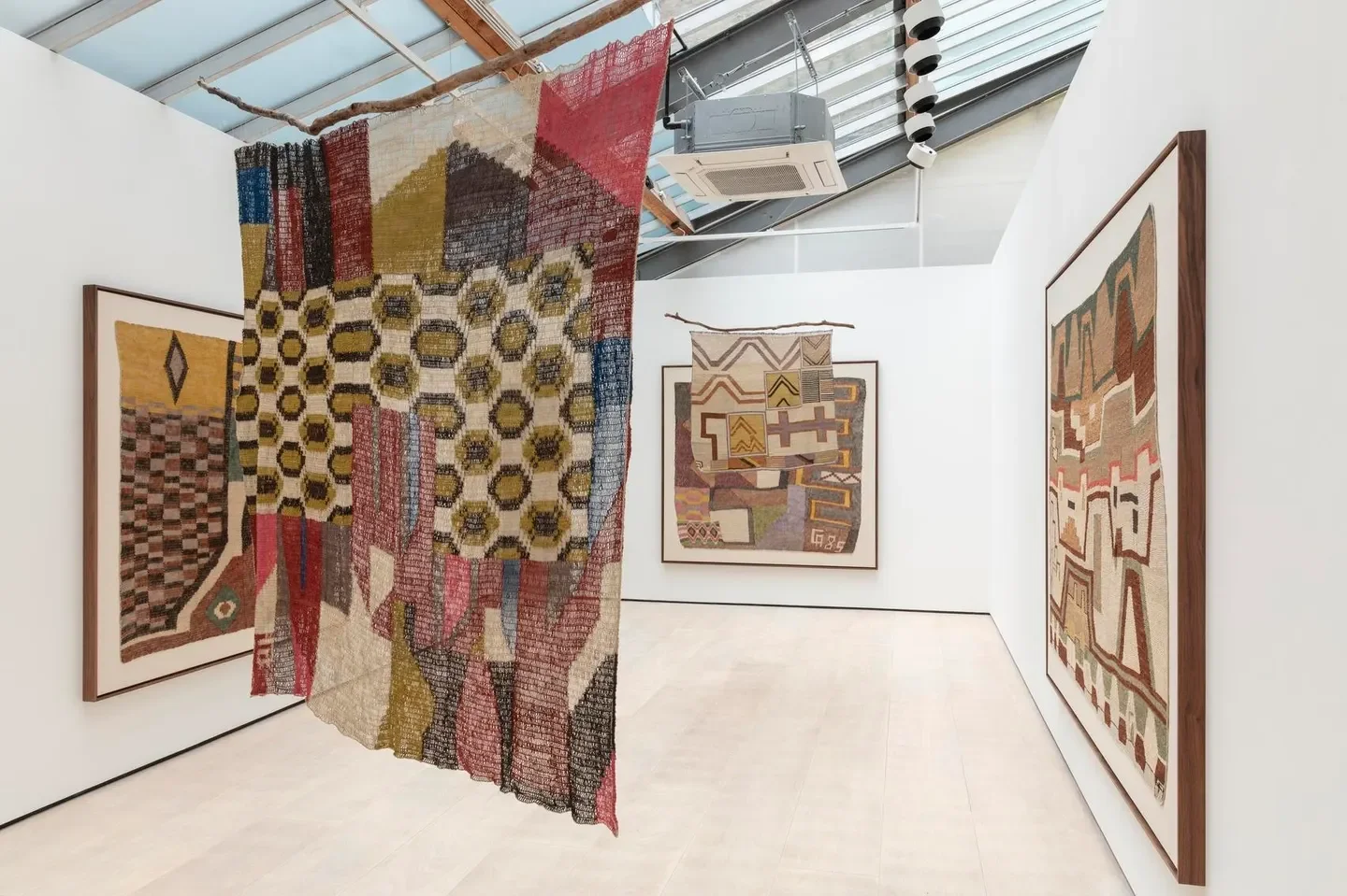 Claudia Alarcón & Silät "Choreography of the Imagination" at Cecilia Brunson Projects Lucy Dawkins, courtesy of the artist and Cecilia Brunson Projects