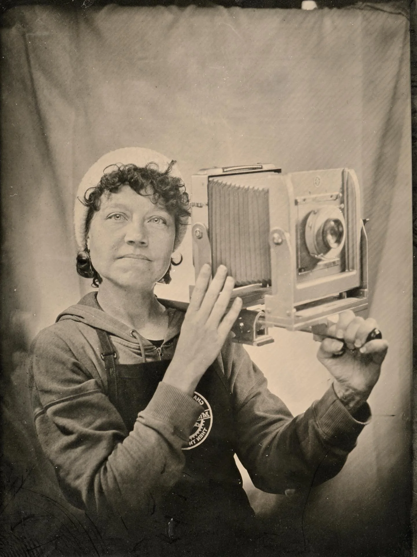 My trusty 4x5 Calumet camera and I, my main squeeze since the beginning!  2x3 tintype shot by @soggy_marten 📸 #tintype #4x5calumetviewcamera #wetplatecollodion