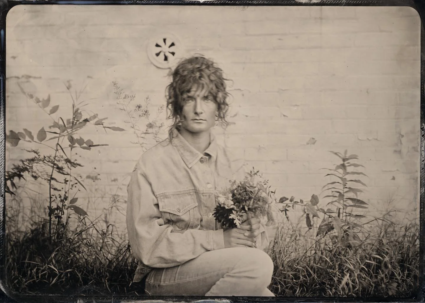 Remembering my final outdoor pop up of last year, where every portrait felt extra special. Like this one of Natalie on her birthday 🌼 

October 12, &lsquo;25
Garden Park, Riverwest, Milwaukee

 #tintypephotography #wetplatecollodion #milwaukeephotog