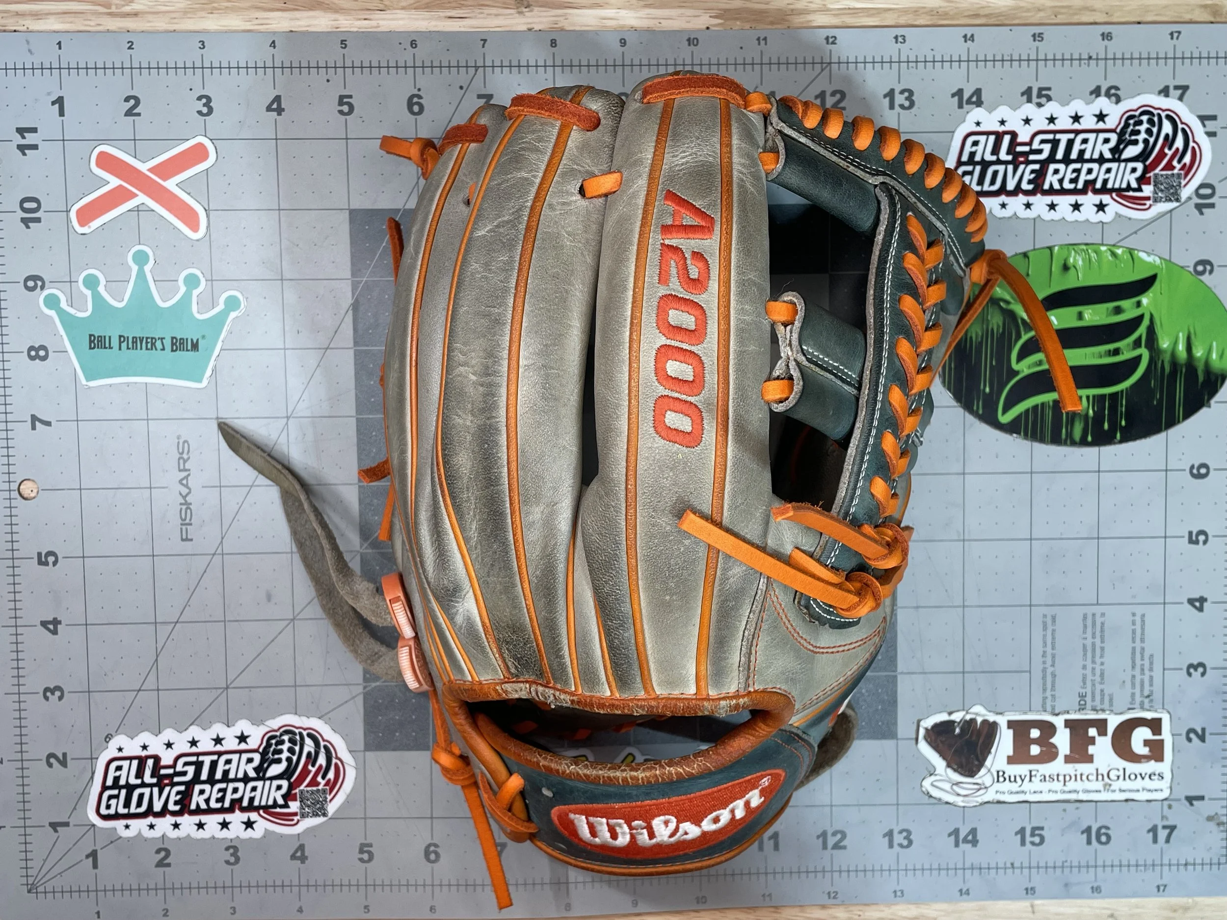 SOLD - Wilson A2000 CC1 GM | Carlos Correa Game Model Infield Glove