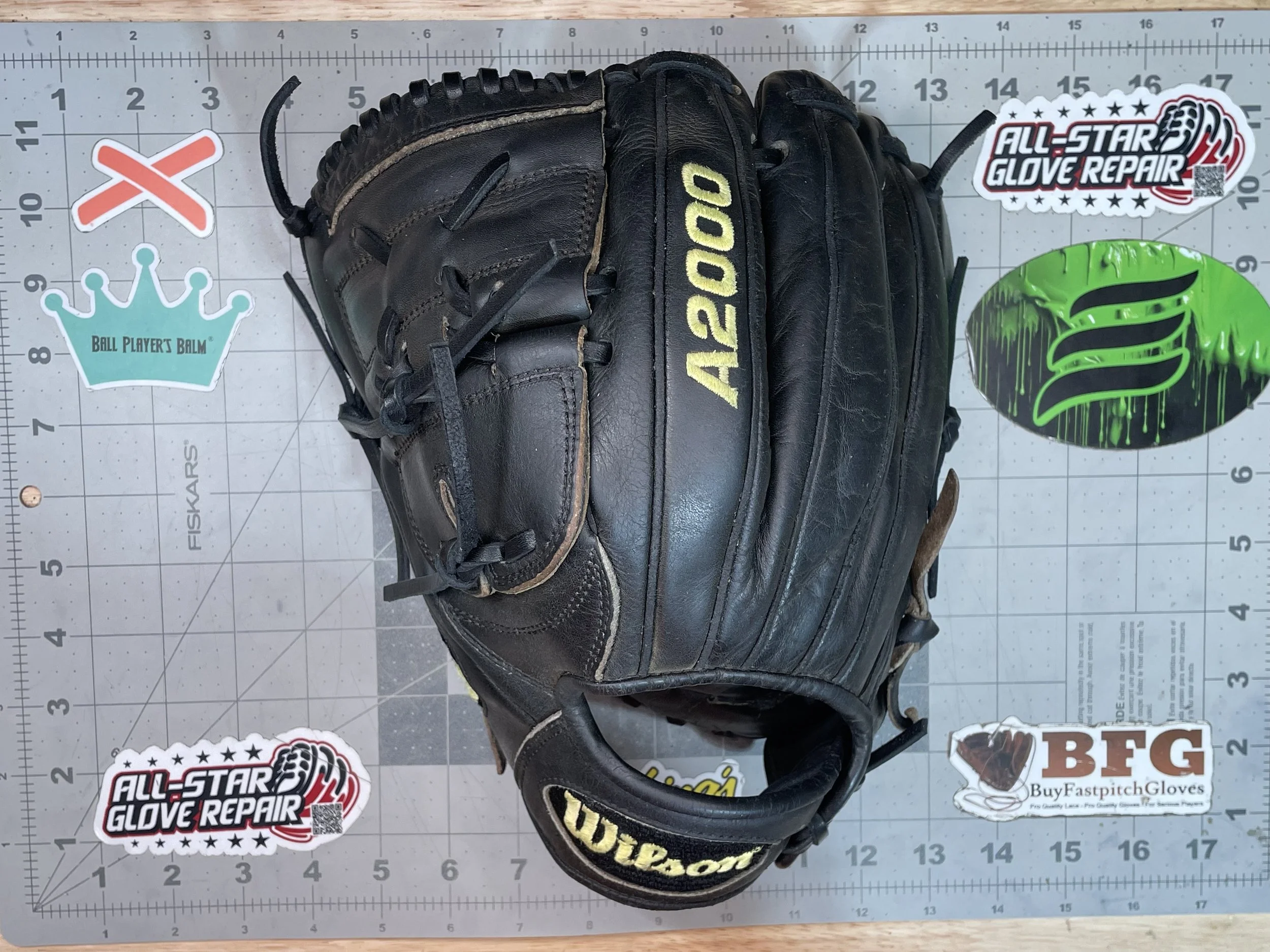 Wilson A2000 CK22 Baseball Glove – Used & Reconditioned w/ Black Tennessee Tannery Laces