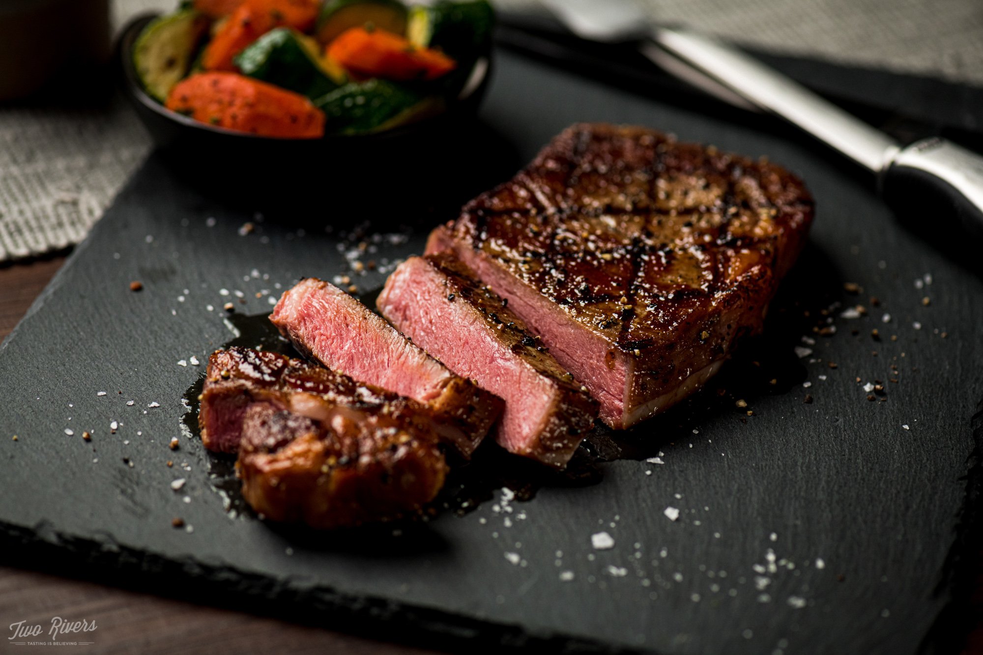 TR_Ribeye_Cooked_DSC_8398_web.jpg