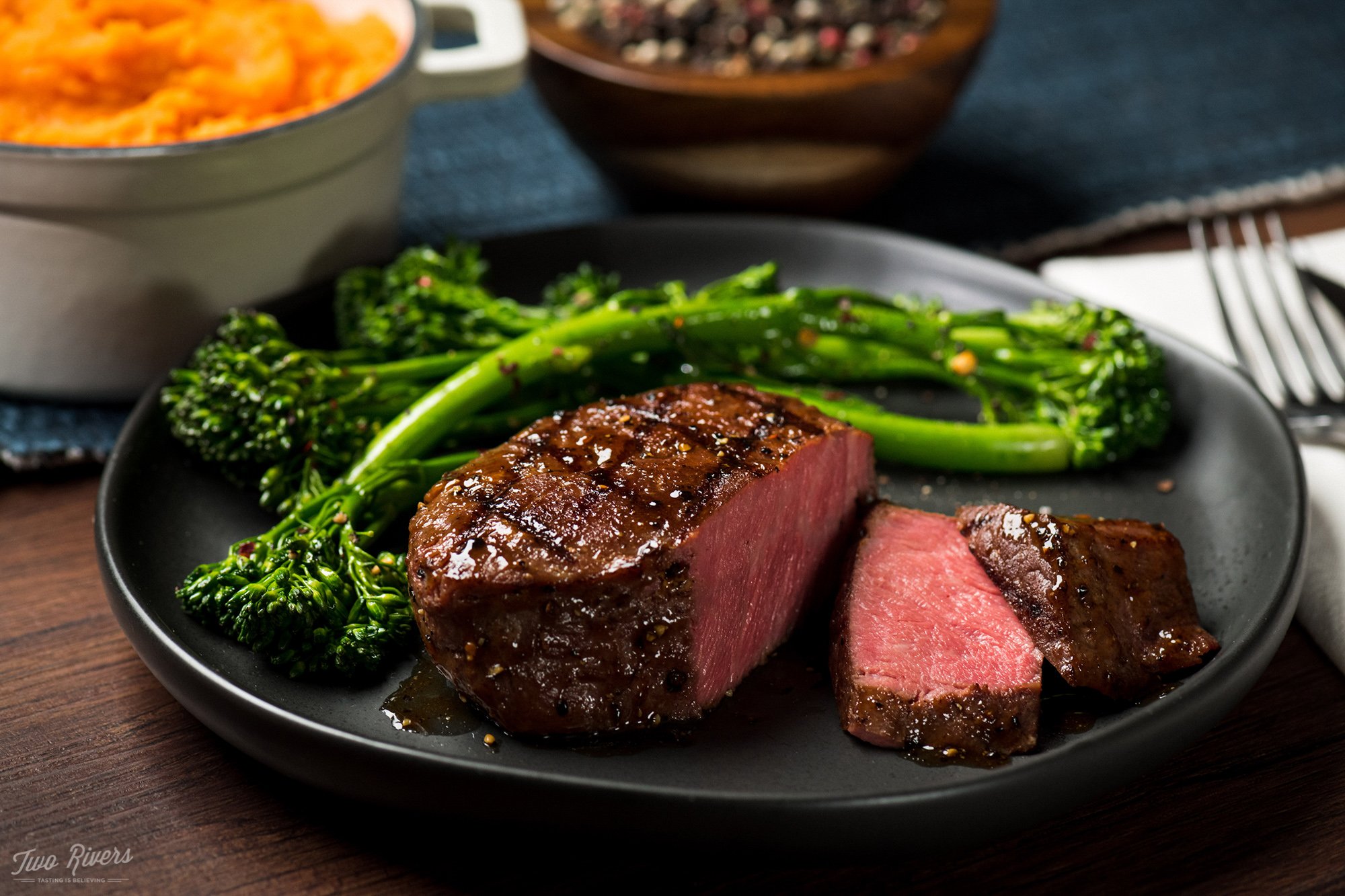 TR_Tenderloin_Cooked_DSC_8152_web_web.jpg