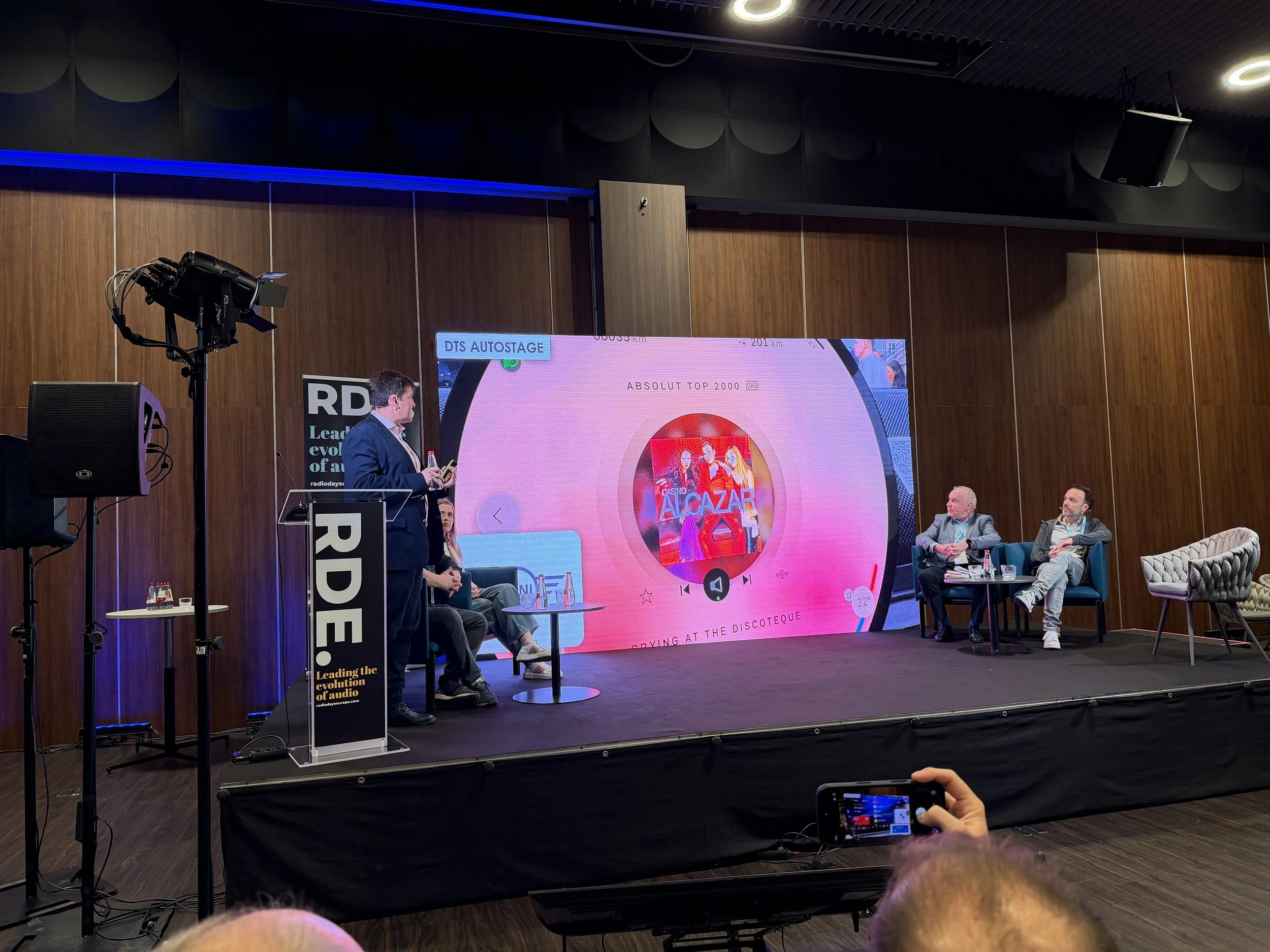 Das Ende der Blackbox: Wie das Auto zum Datenraum wird