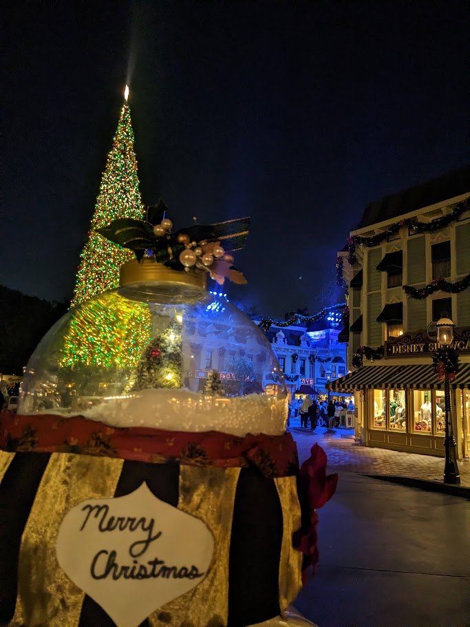 snowglobe5.jpg