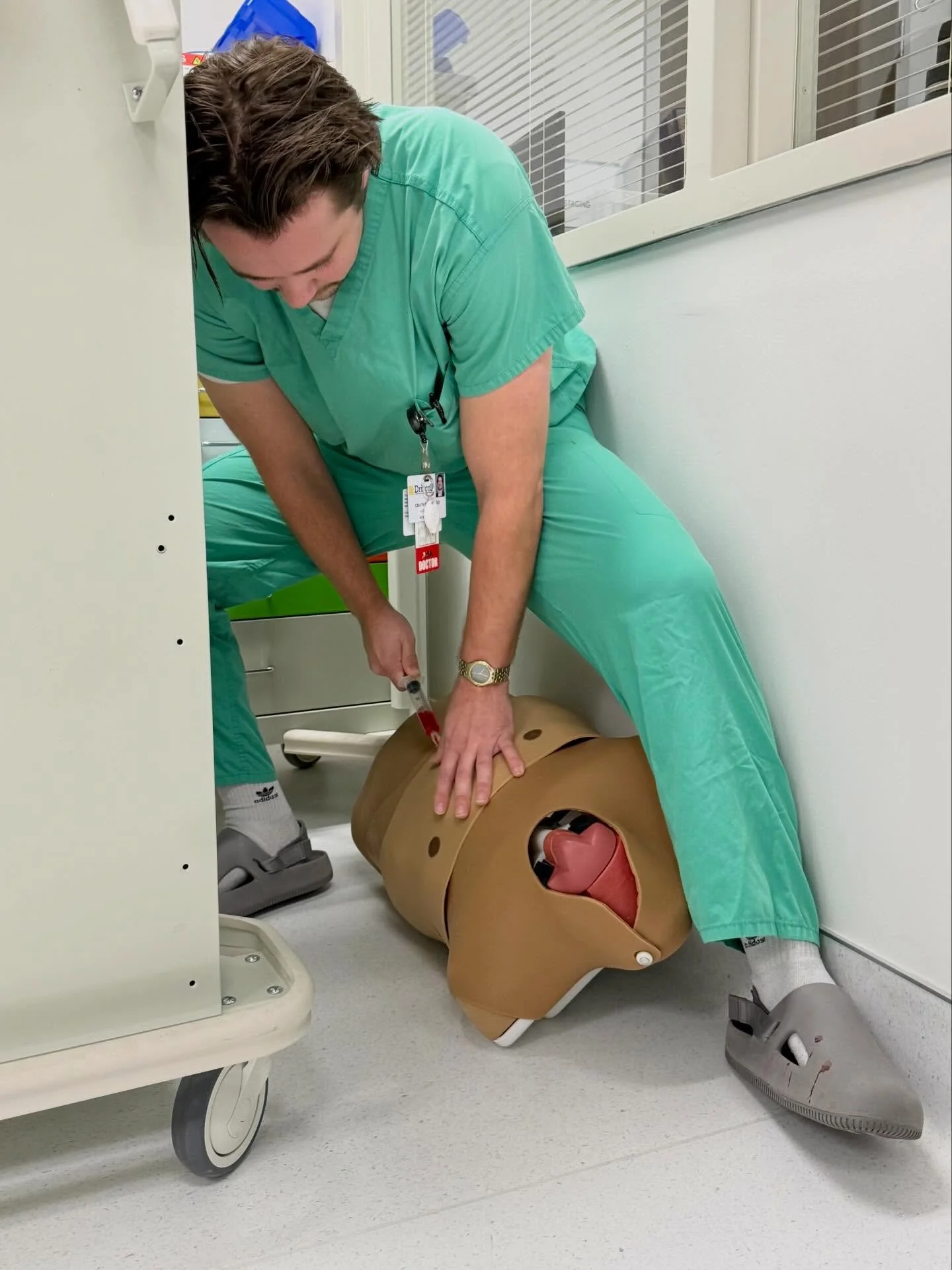 CCEMRP SIMWARS 2026, Week 2: scavenger hunts, procedures in uncomfortable positions or after spinning or while singing, reading tiny questions with the slit lamp&hellip; these are some of the ways we learn how to be the best EM physicians 💪😤 all fo