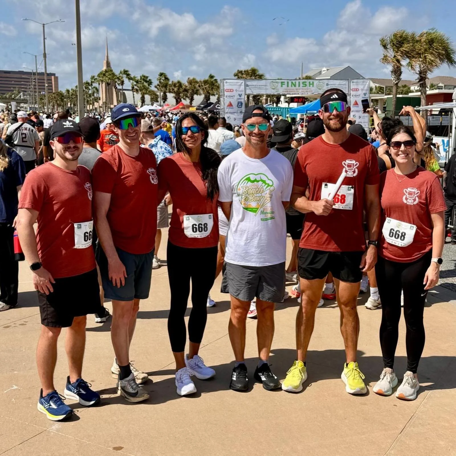Shout out to our residents and faculty who ran the Beach to Bay relay marathon this morning! 🏃&zwj;♂️