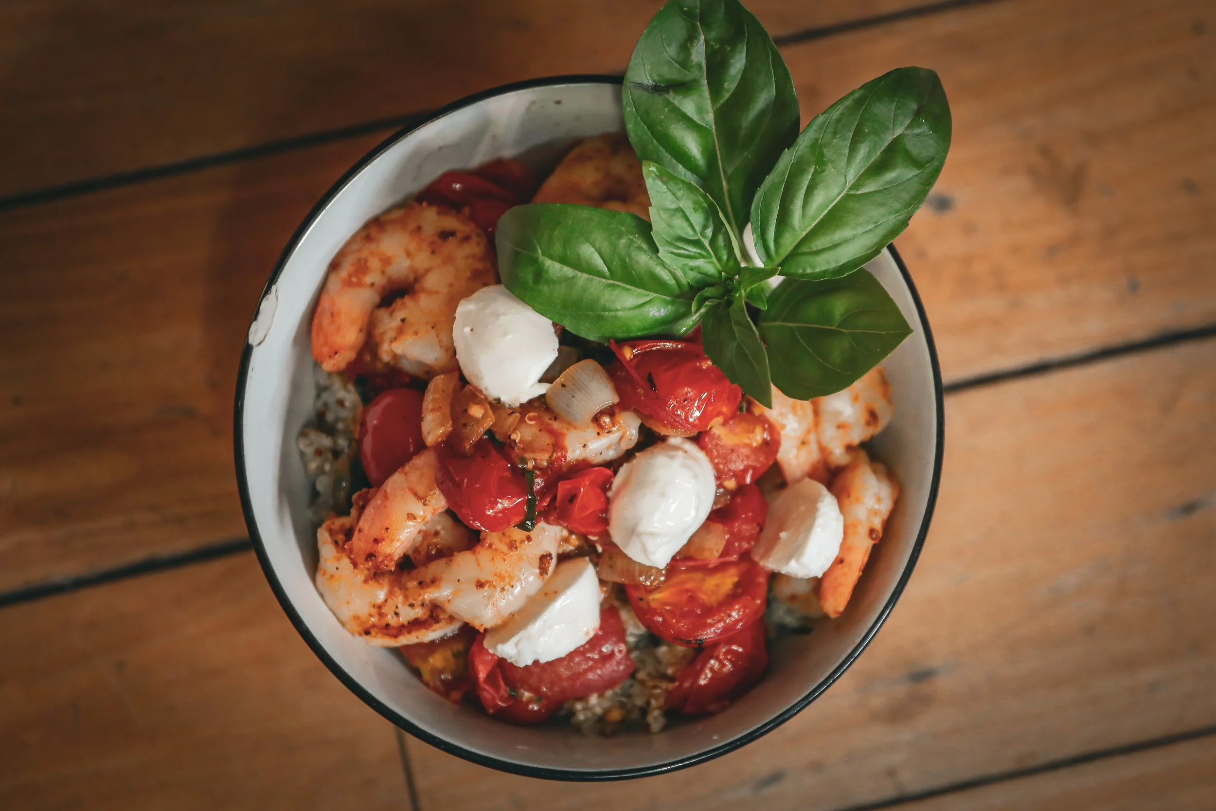 Shrimp Caprese Quinoa Bowl (Fresh, Fast & Garden-Ready)