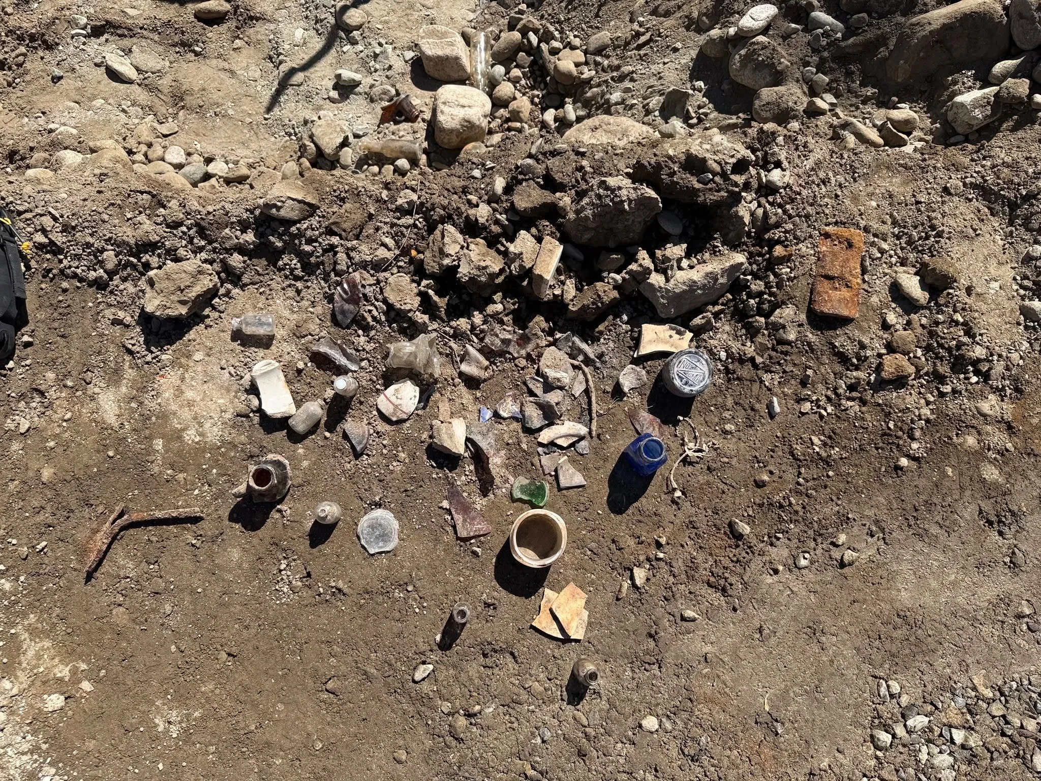 A historic skincare routine! 
BCR staff archaeologists were recently called out to a construction site in Duarte and came across a historic refuse scatter. Out of these finds, we particularly noticed the Pond&rsquo;s and Noxzema containers.

The Pond