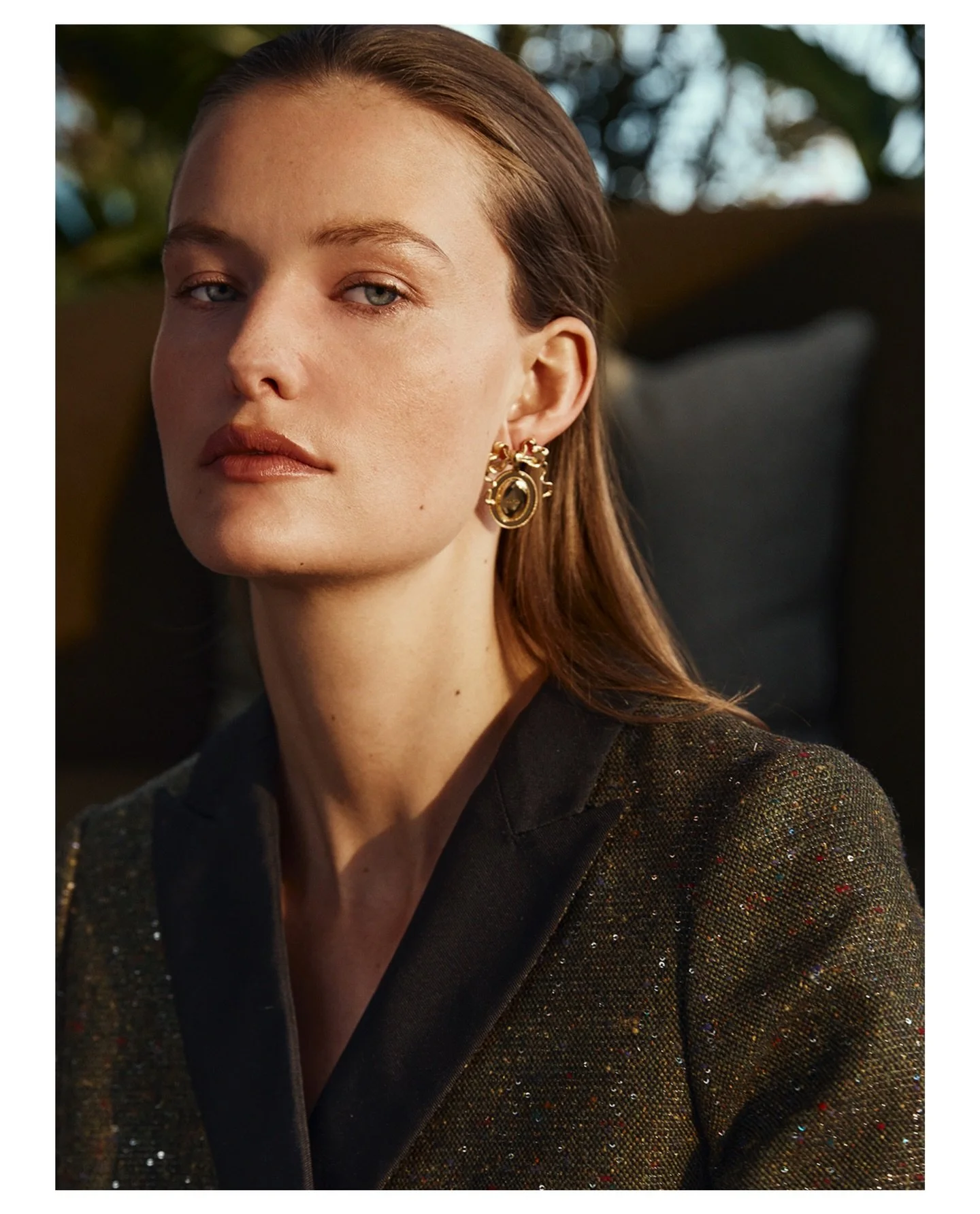 Outtakes from the spring editorial for @modernluxury shot at the beautiful @fsphiladelphia ✨🤎✨
Creative Director/Stylist: @fayevandevrede 
Makeup: @chichisaito 
Hair: @johnruidanthair 
Model: @saravdhoek 
Casting: @nannlp217 @nicelittlepicture 
Phot