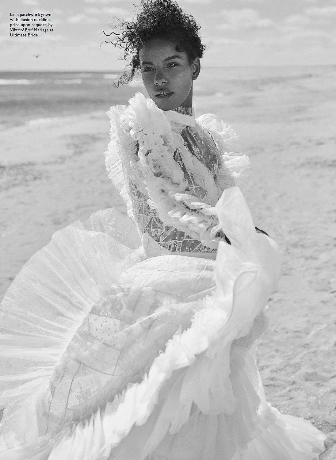 Modern-Luxury-Bridal-Beach_11531B.jpg