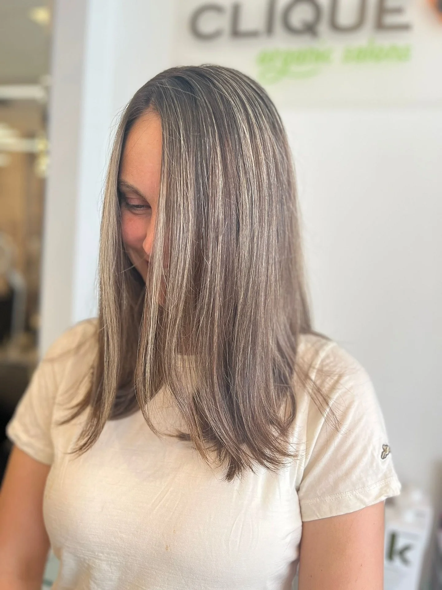 Baby lights by @classy_hair_salon_01 😻

Ready for a transformation? Book your appointment today. Because you deserve to look and feel your best.

📞 Call us 519-342-1767 at or visit our website at https://www.cliqueorganicsalons.com/  to schedule yo