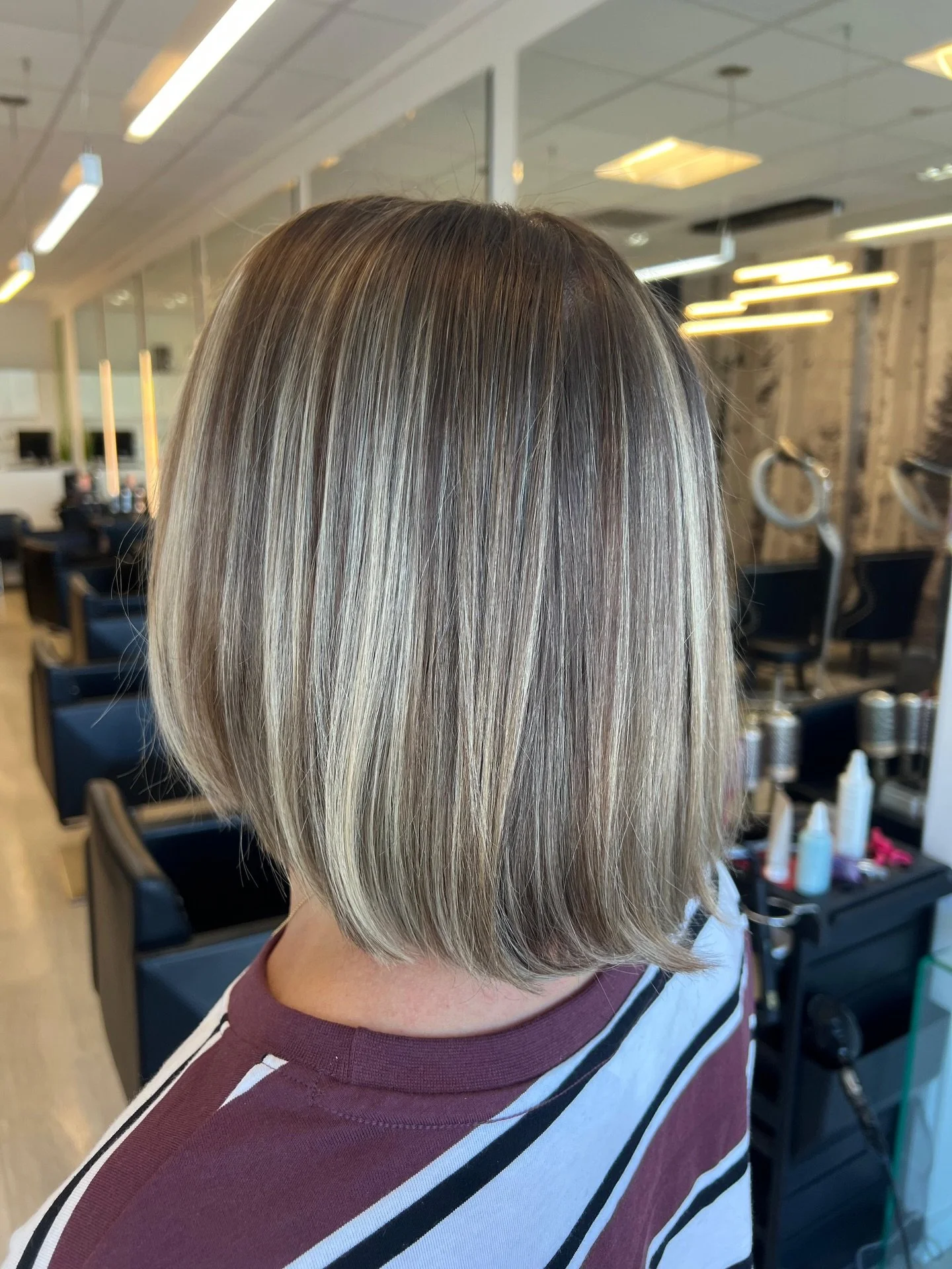 Highlights by @hair_by_carlywebster 🥰

It&rsquo;s your time to shine.
Ready for a transformation? Book your appointment today&mdash;because you deserve to look and feel unstoppable.

📞 Call us at 519-342-1767 or visit cliqueorganicsalons.com to sch