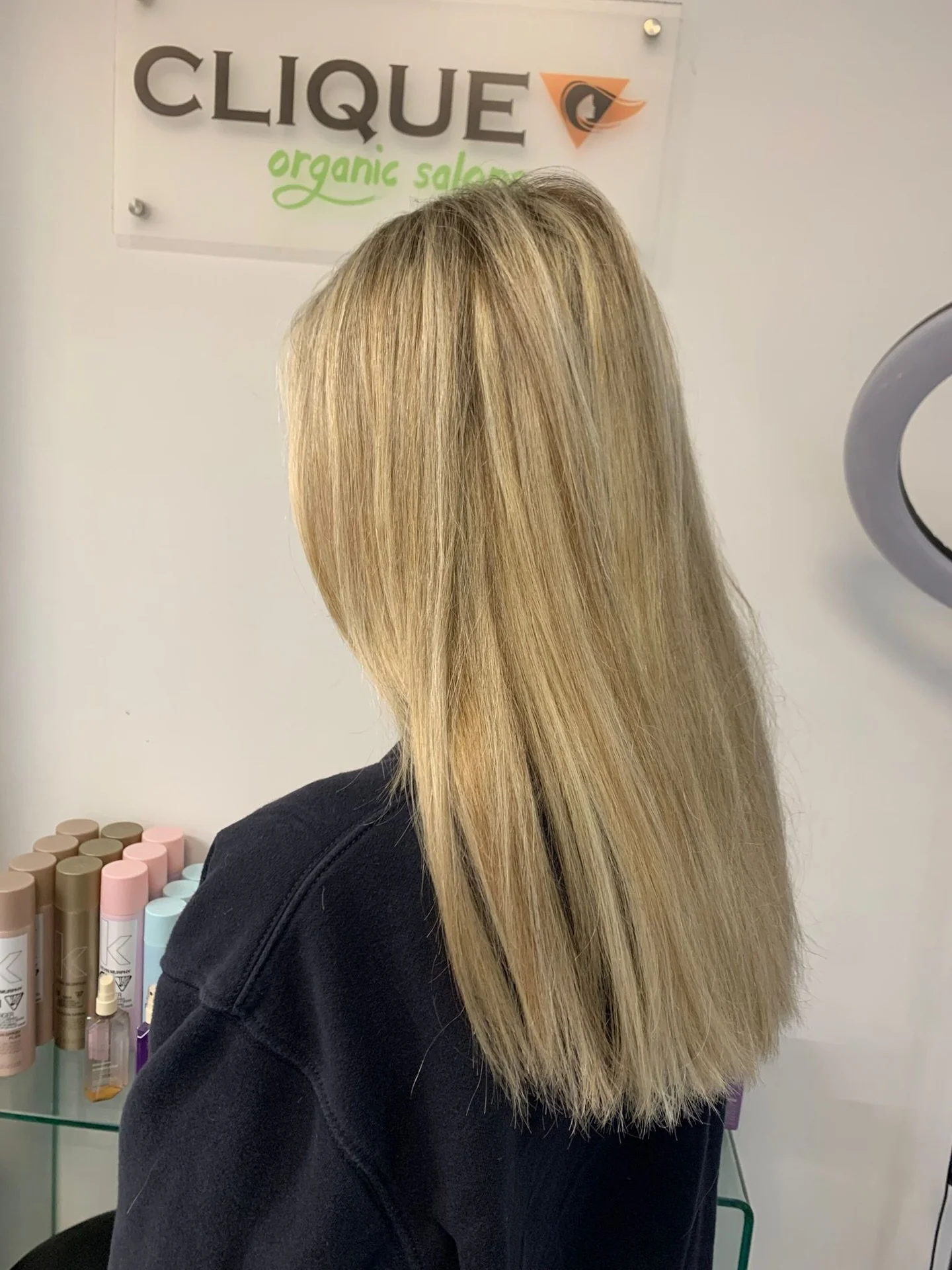 Full highlights &amp; balayaged ends by @dragana.tesevcic 😻

Ready for a transformation? Book your appointment today. Because you deserve to look and feel your best.

📞 Call us 519-342-1767 at or visit our website at https://www.cliqueorganicsalons