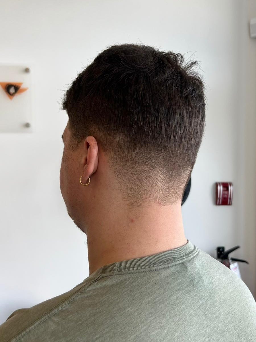 Men&rsquo;s fade by @styled_byemily_ ✨

Ready for a transformation? Book your appointment today. Because you deserve to look and feel your best.

📞 Call us 519-342-1767 at or visit our website at https://www.cliqueorganicsalons.com/  to schedule you