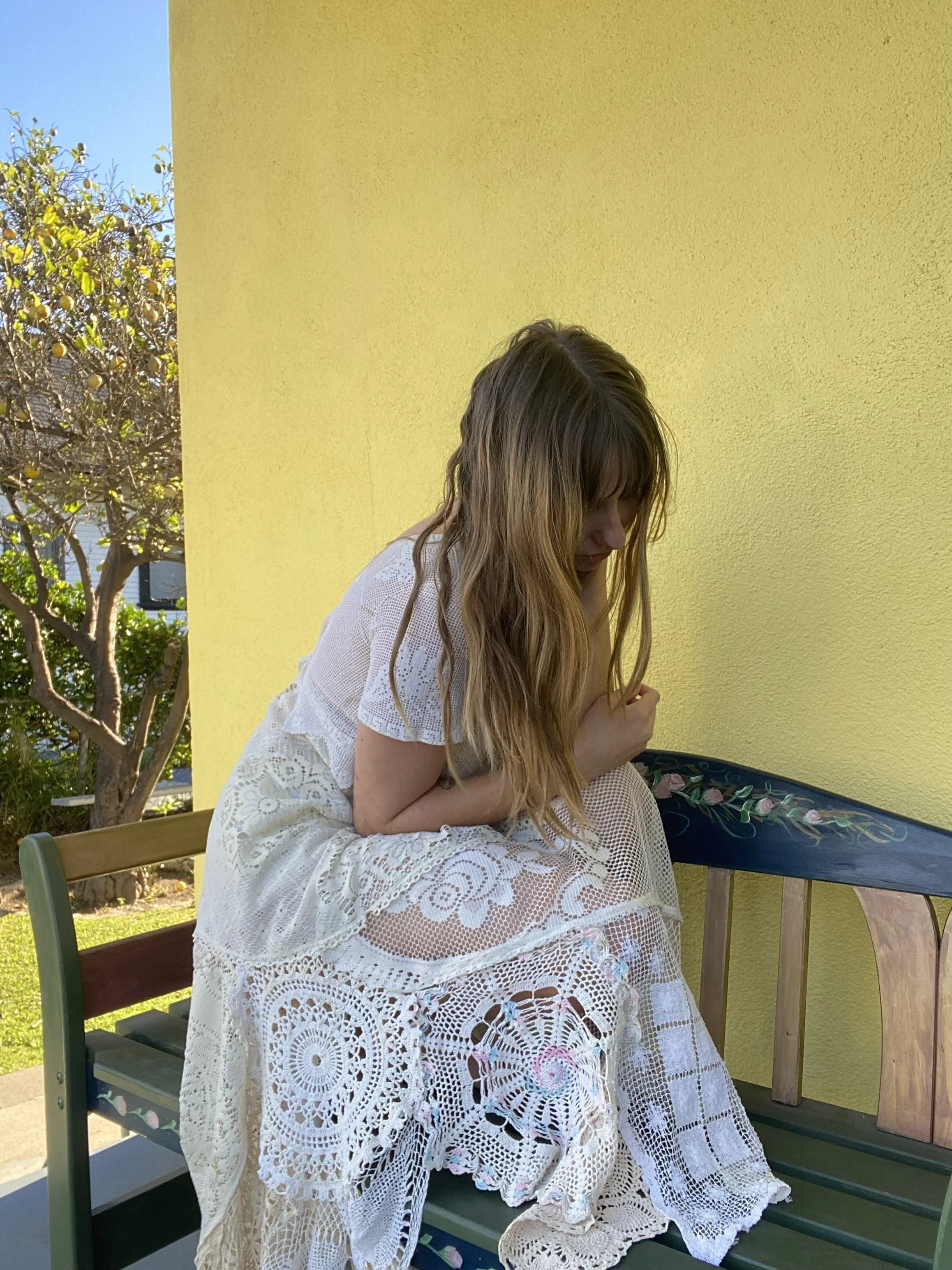 Kimbel_Caroline_DoilieDress_2025_Upcycling_02.jpeg