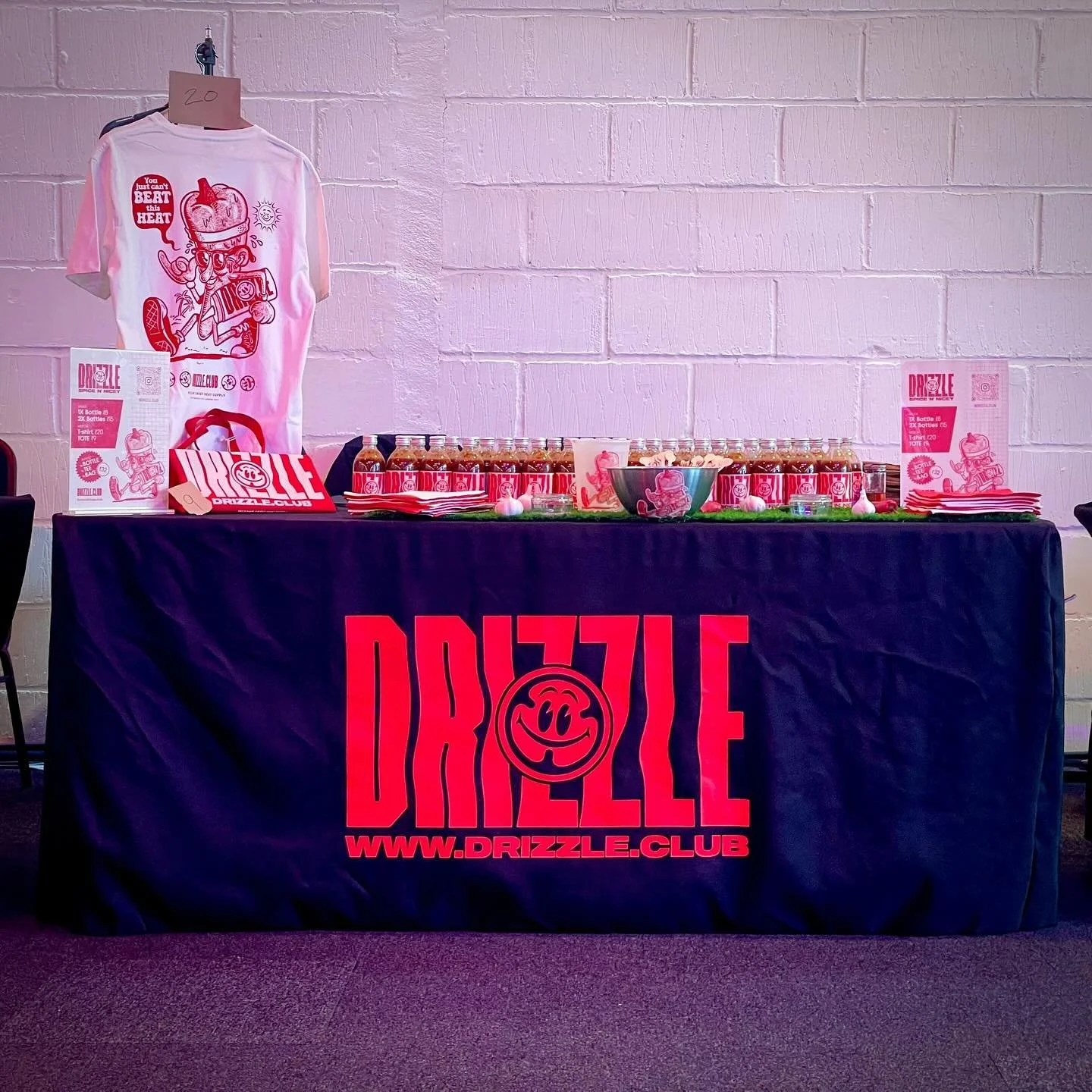 Set up is on FLEEK 

#jalape&ntilde;o #sweetchilli #hotsauce