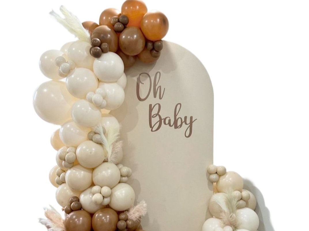Neutral+Baby+Shower+Balloon+Display.jpg