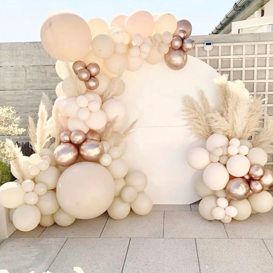 Round+Balloon+Backdrop+Set.jpg