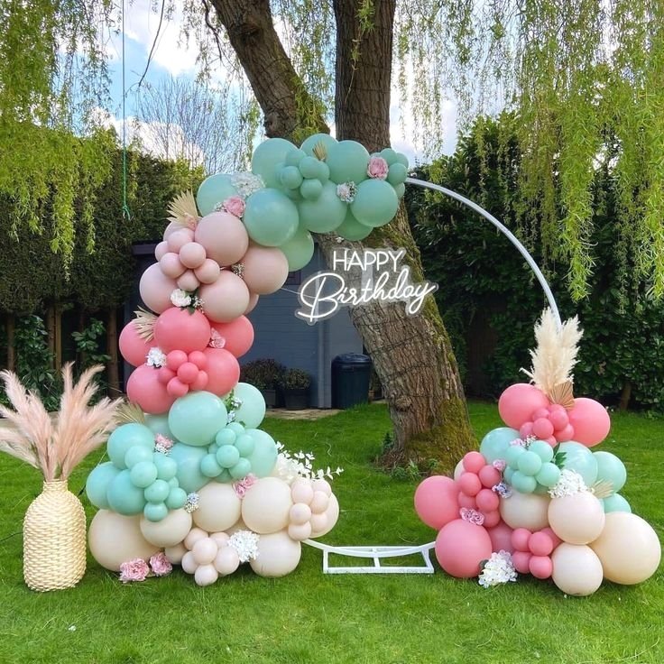 Green+Pink+Birthday+Decor.jpg