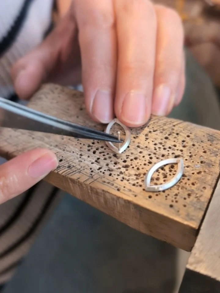 Gift &amp; Craft Fair in Gloucester this weekend.

It's my first time to show my jewellery at this beautiful Georgian mansion (built in 1740...wow), very much looking forward to it. My leaf chain collection are coming with me too🌿 I hope to see you 