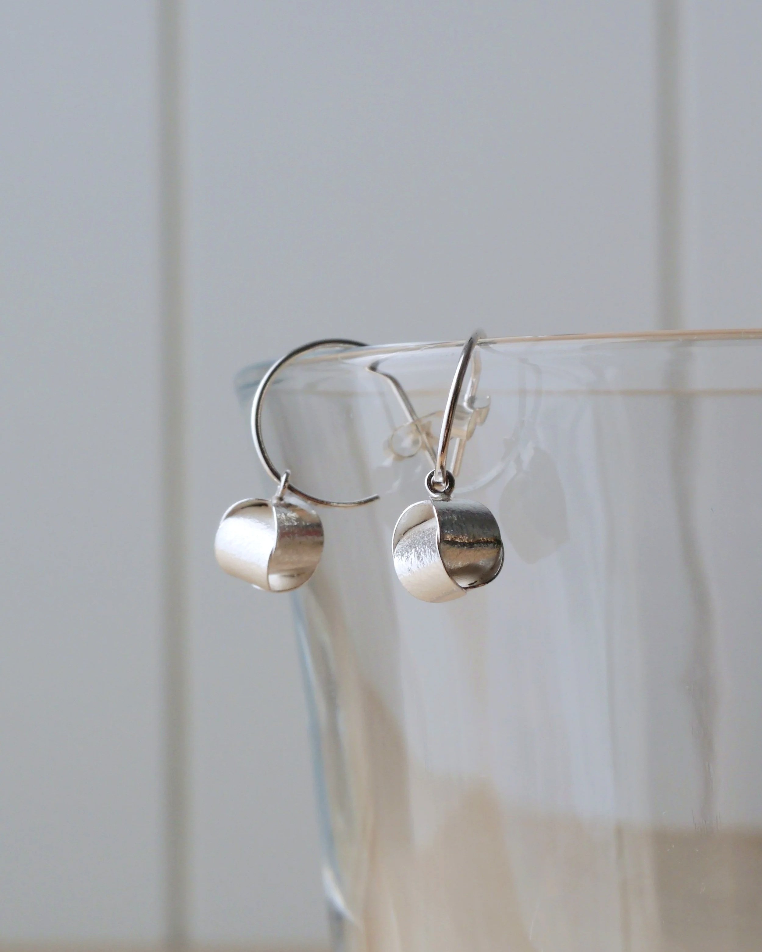 Silver Tsutsumi Parcel Hoop Drop Earrings / Mini