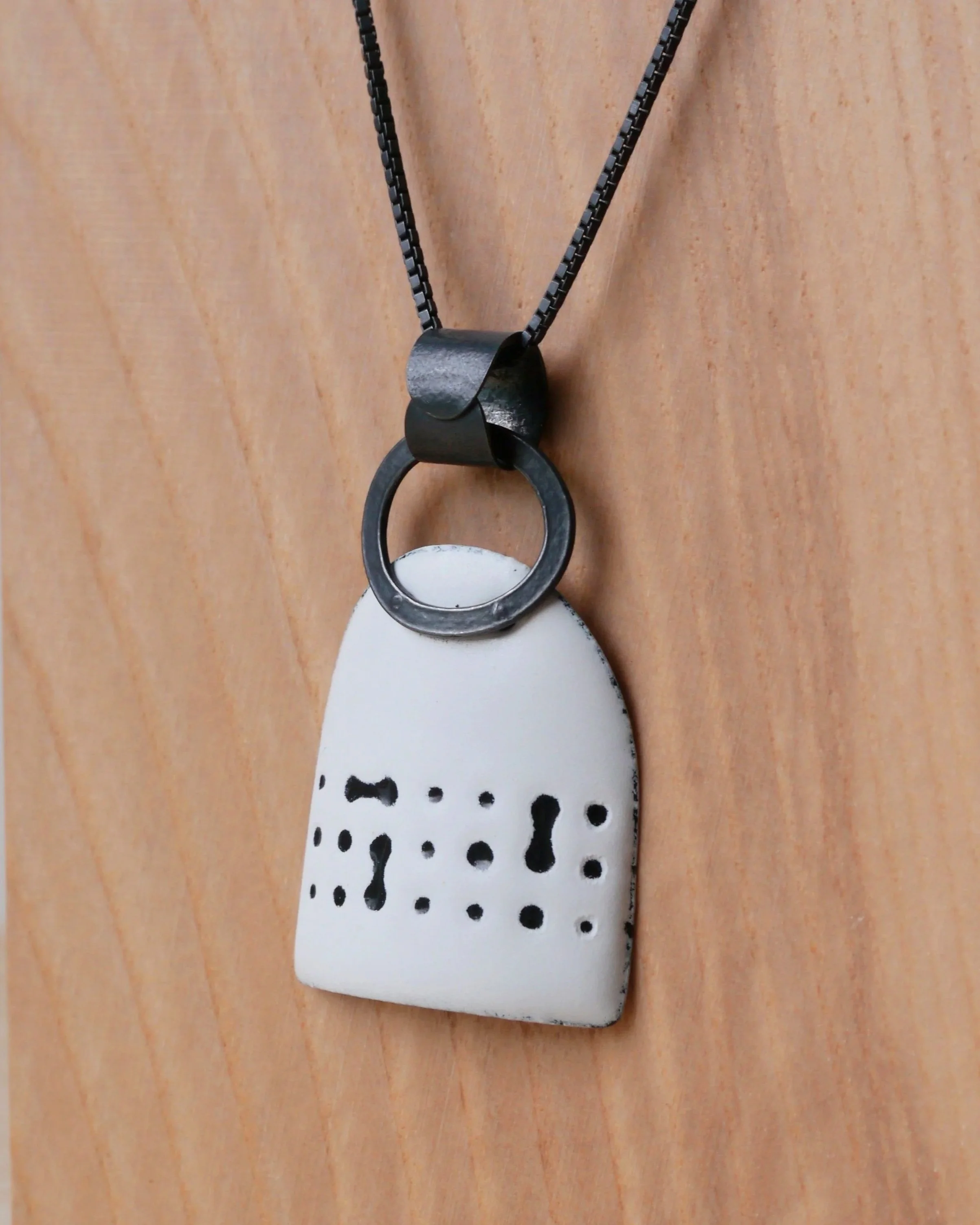 Enamel Marked Loop Pendant / Arch Dot / Mini