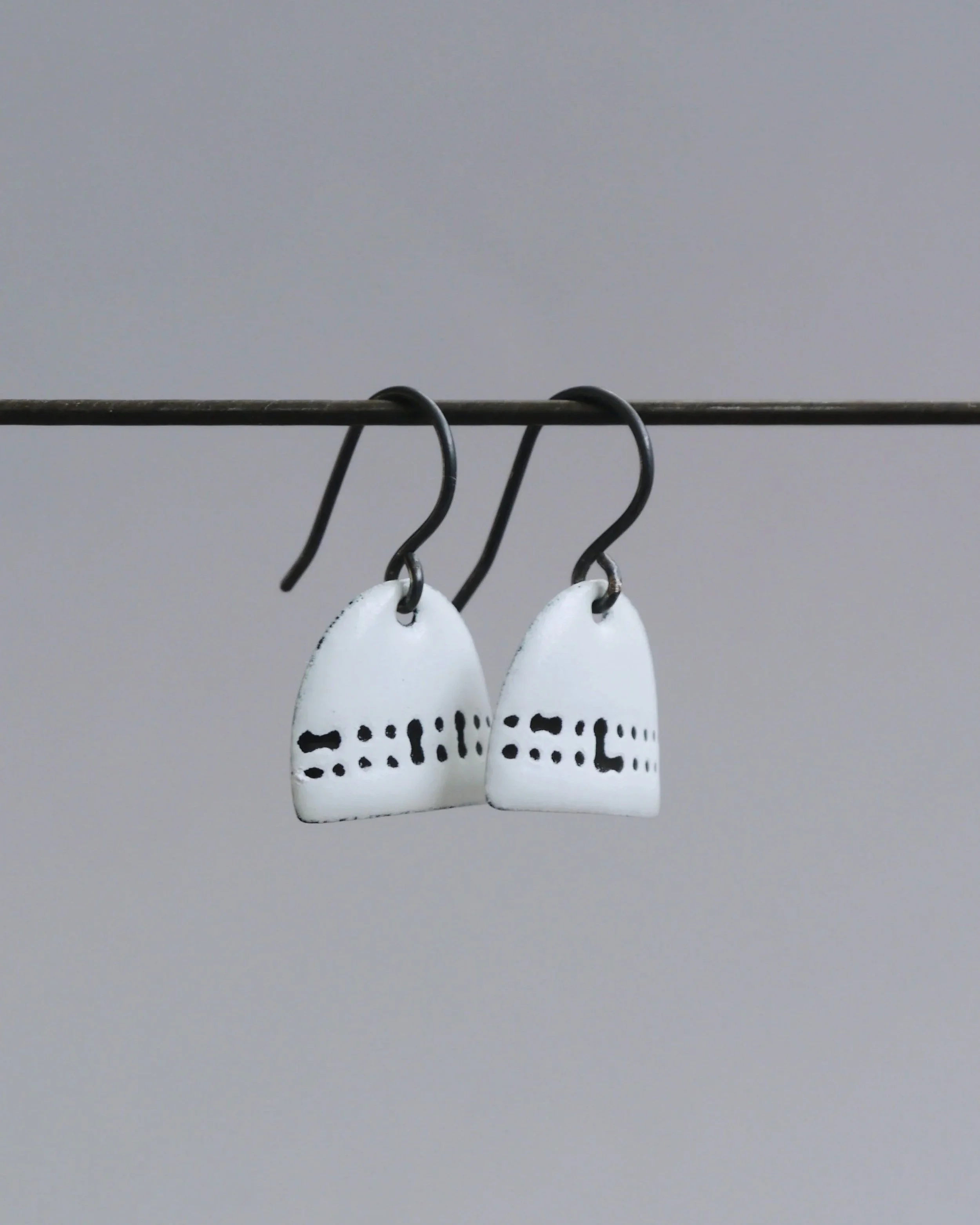 Enamel Marked Small Hook Earrings / Dot