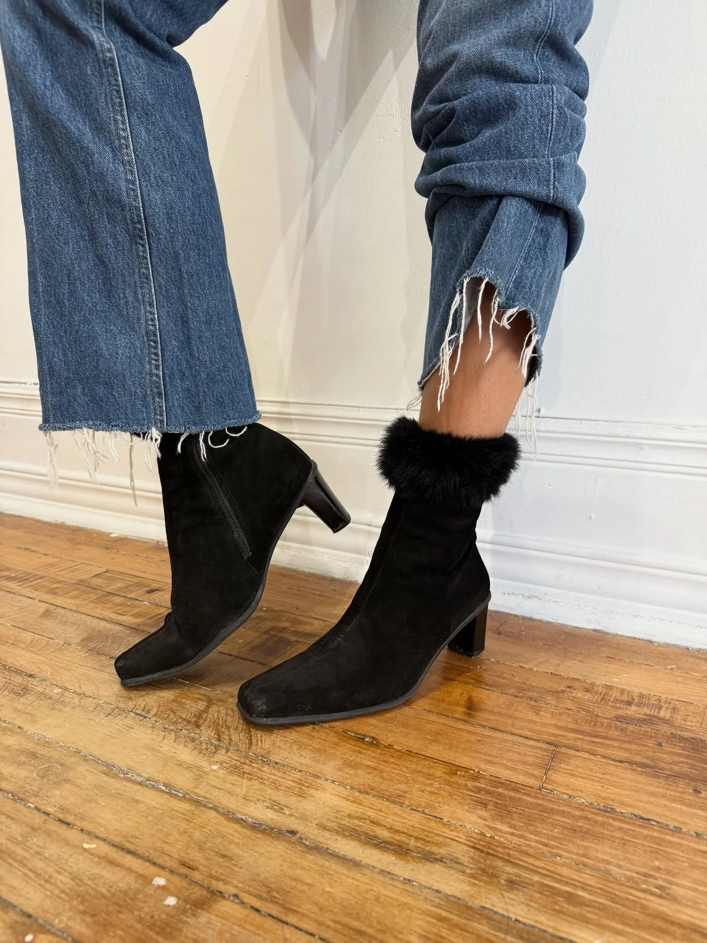 SO MUCH NEW this Sunday, November 16th, 10-5 PM at our pop up with @sundayvarietymarket &mdash; our last pop up at @sundayvarietymarket for the year! See you so soon xx