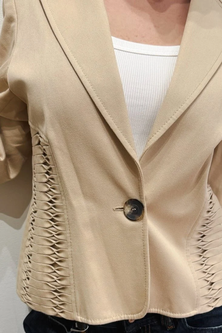 ELEVENTH VINTAGE PRODUCT SHOT-202.jpg