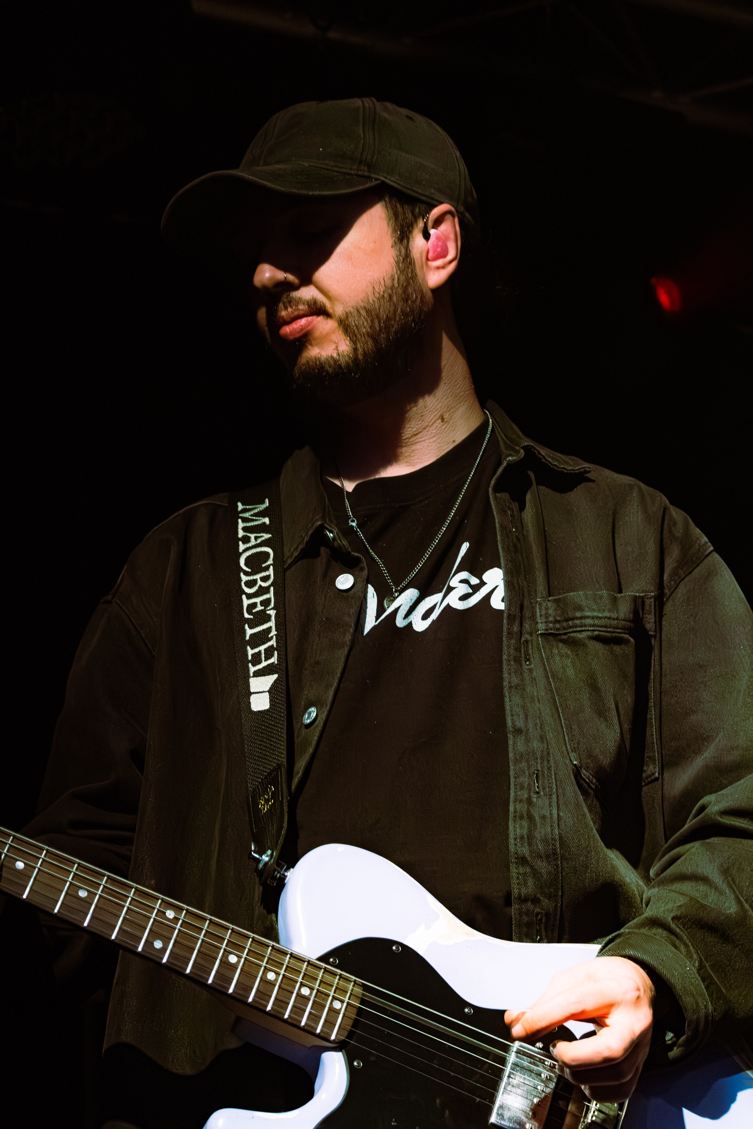 As December Falls - Elisha 19th March 2026 - World Here (15 of 54).jpg