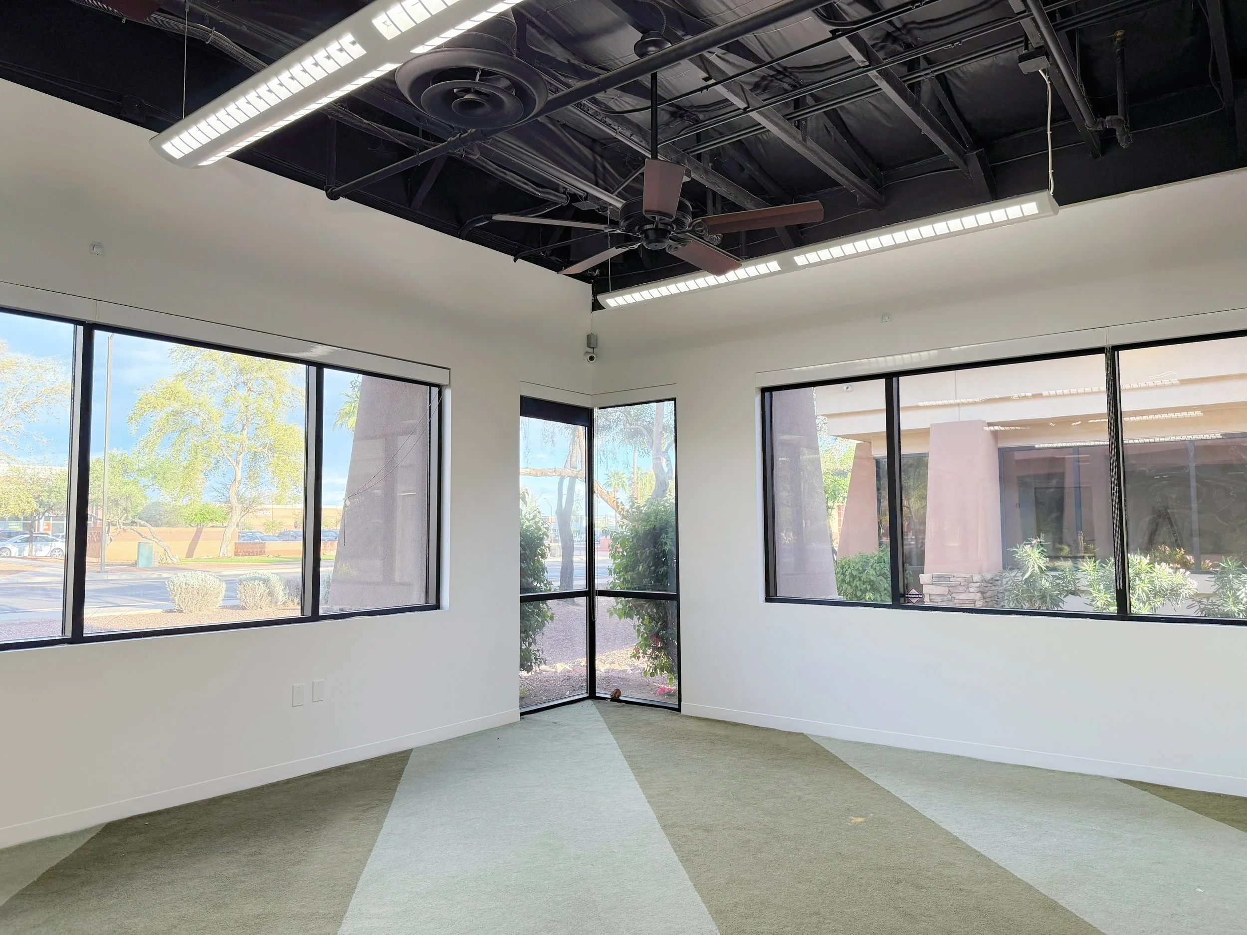 Office walls painted by James Painting AZ. James Painting AZ offers commercial painting to all of phoenix and avondale.