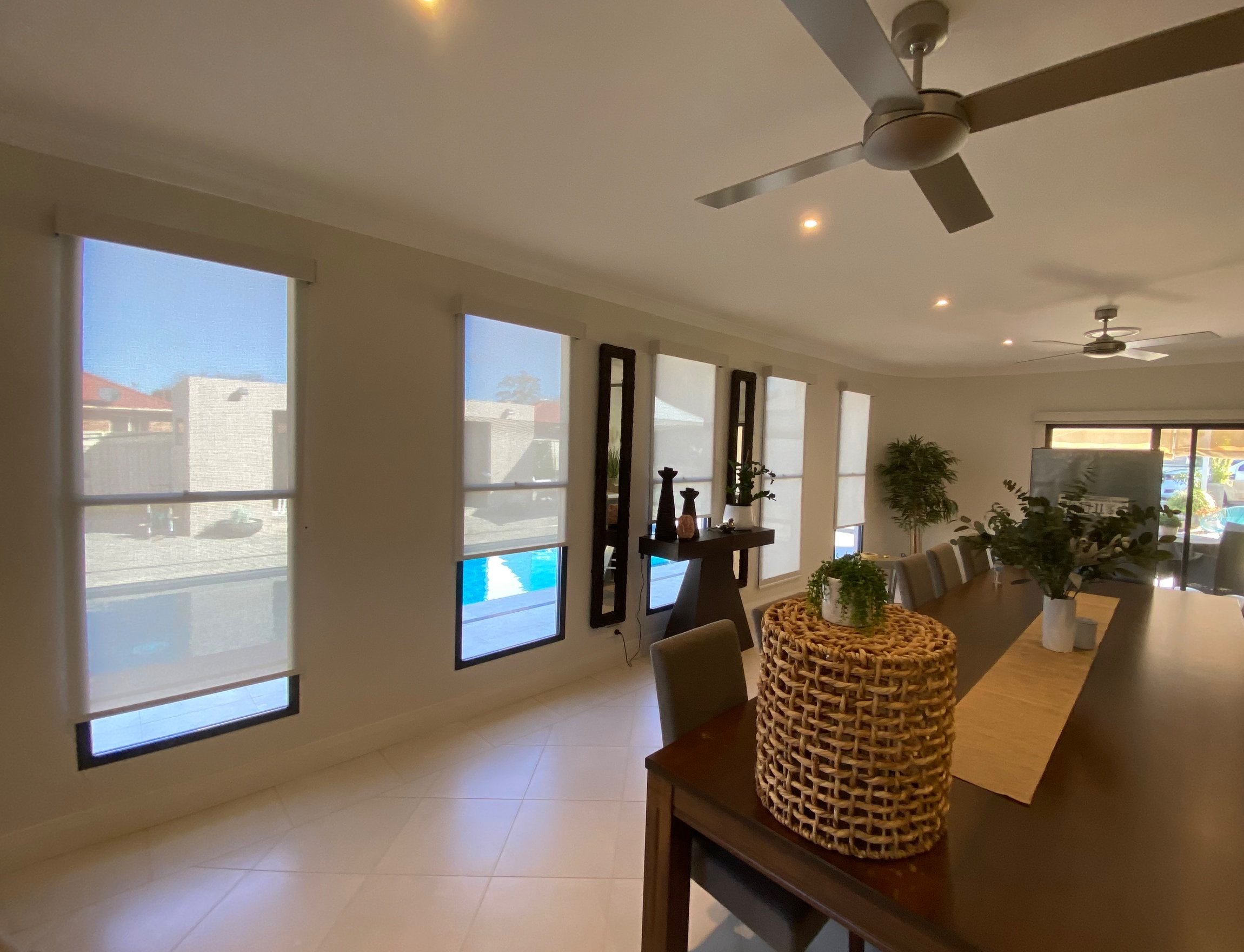 Light-Filtering and block out Blind installation in Griffith near me