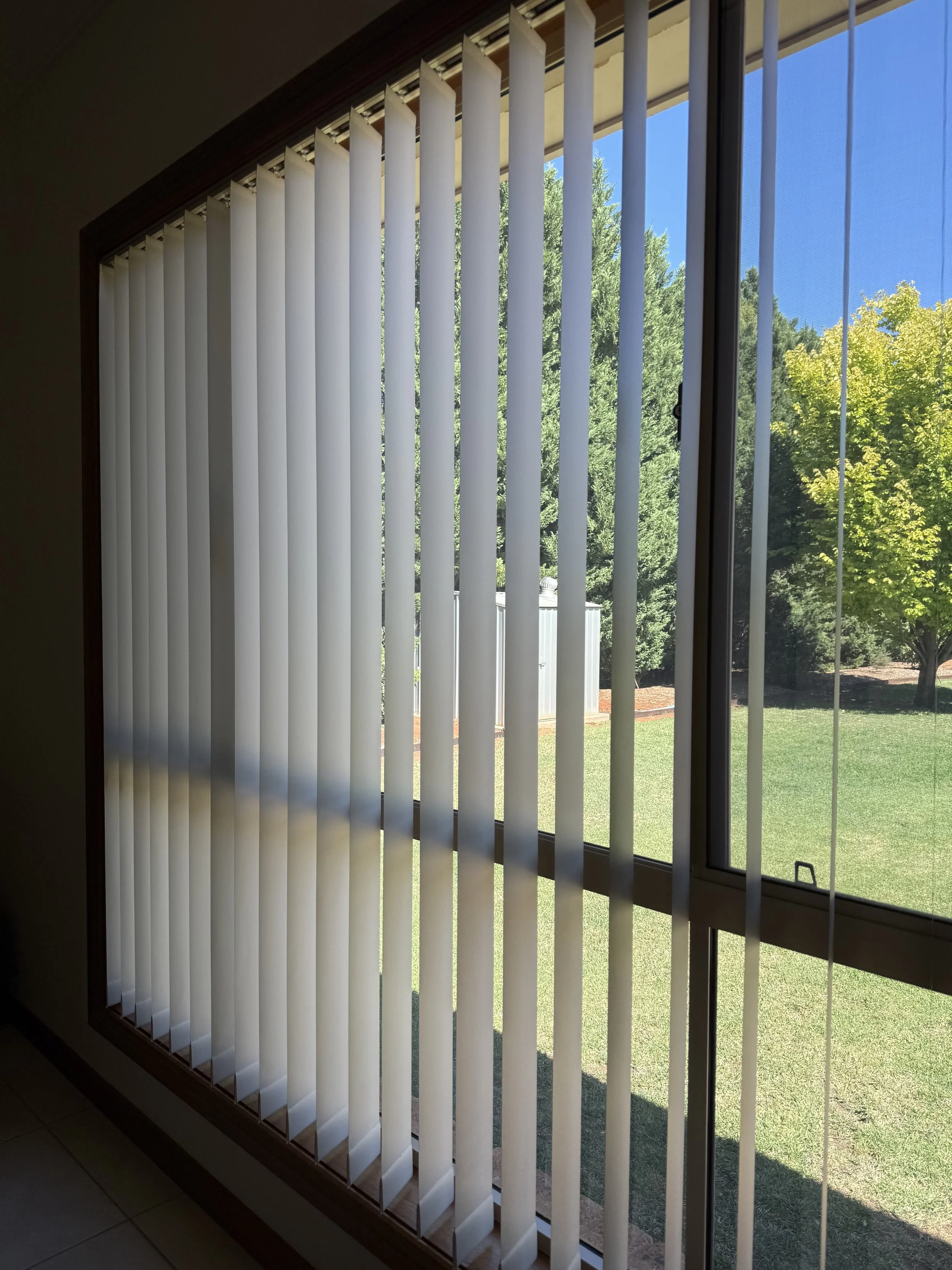 Vertical-Blinds-installation-Griffith