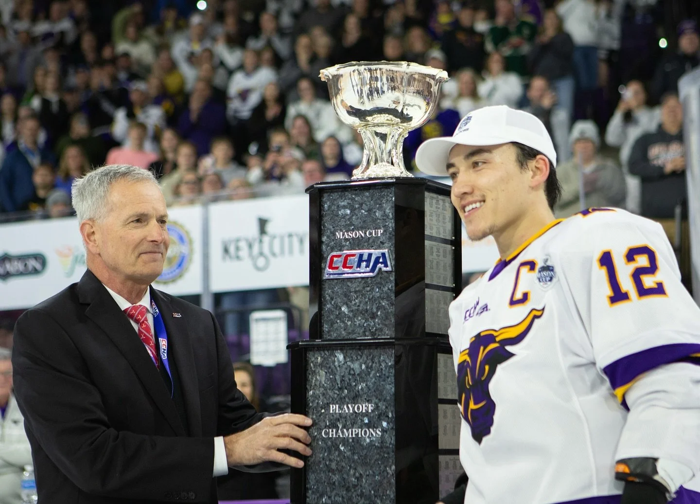 Mavericks take home the Mason Cup