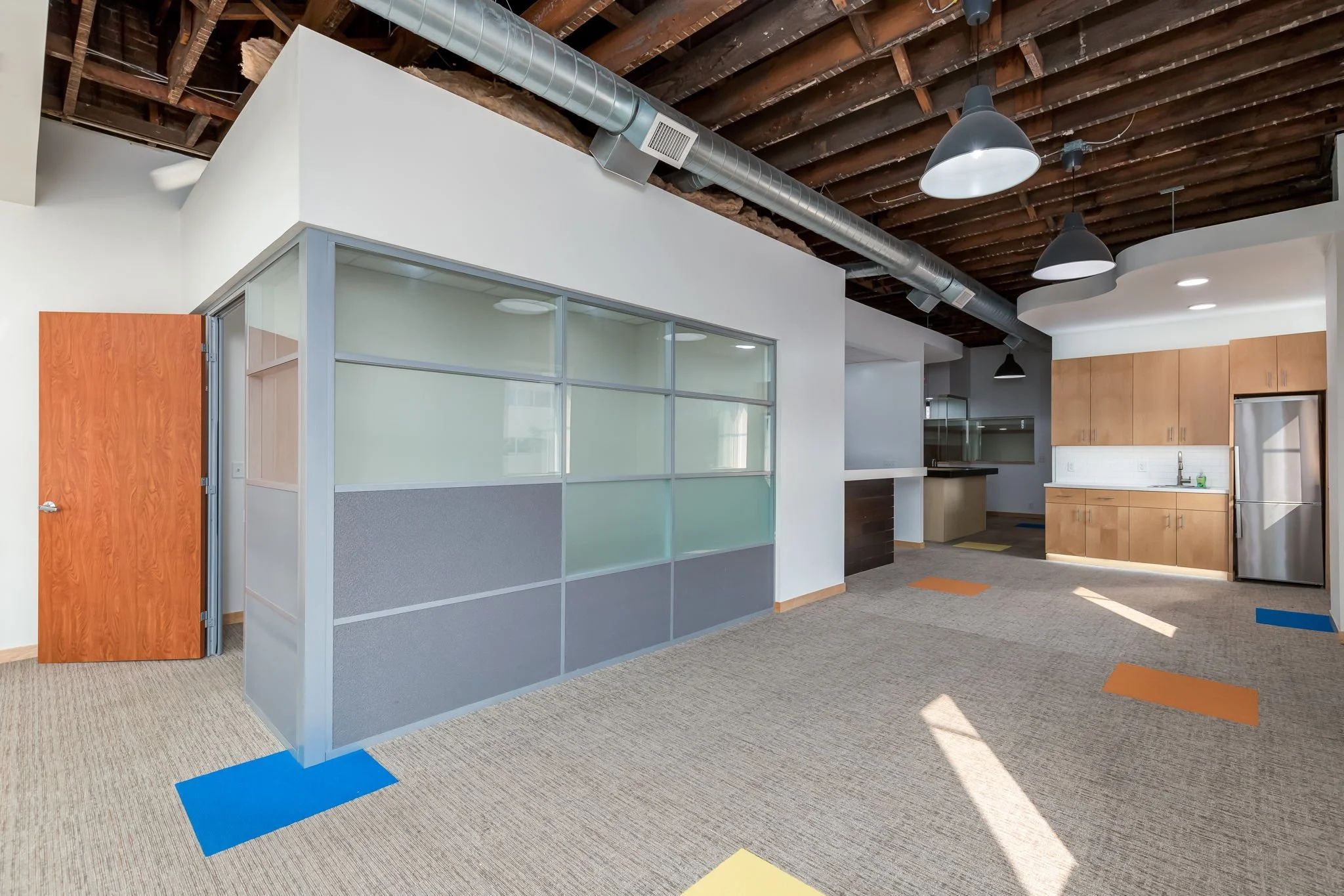 210 E Walnut St-13.jpg