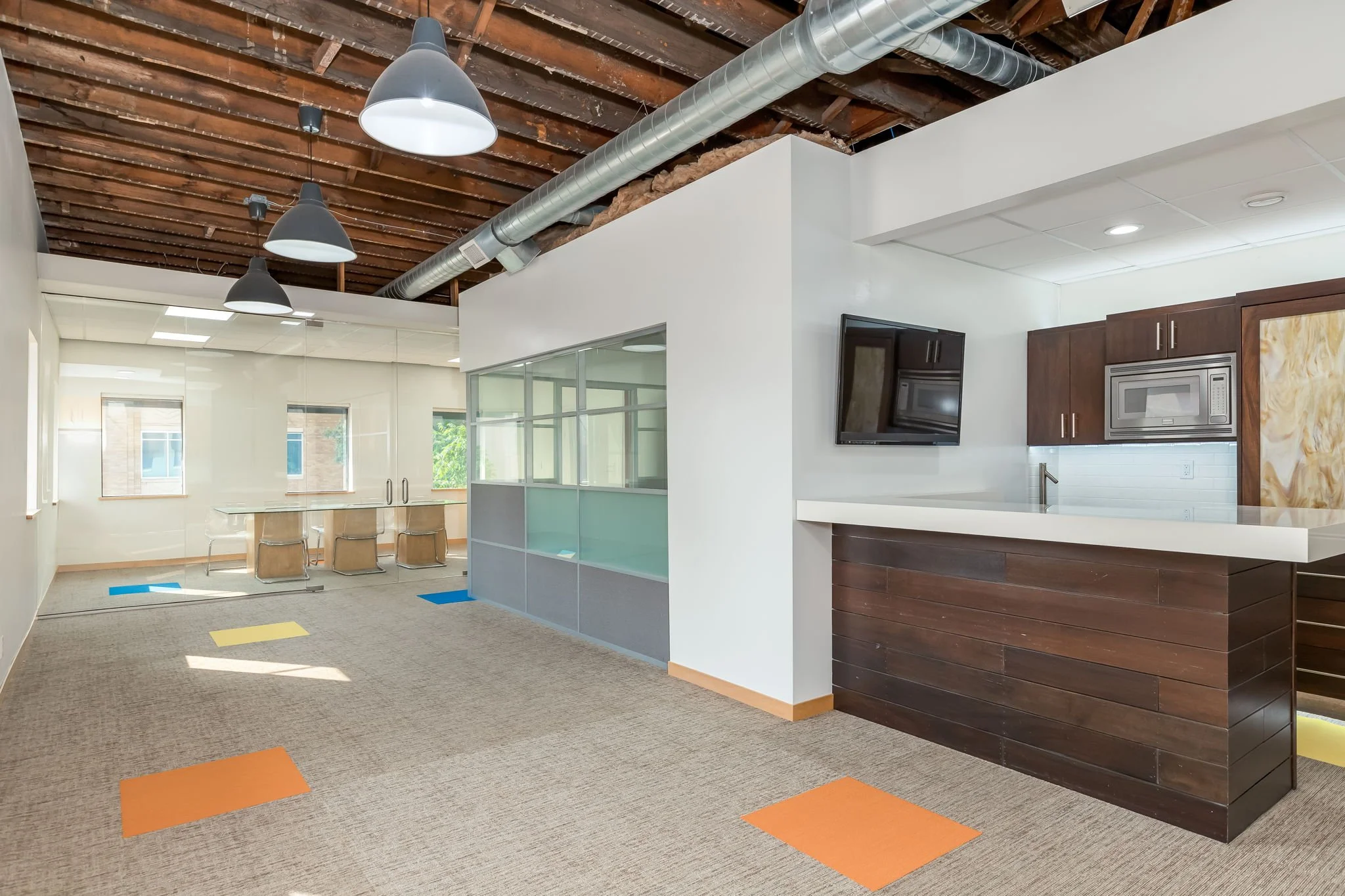 210 E Walnut St-17.jpg