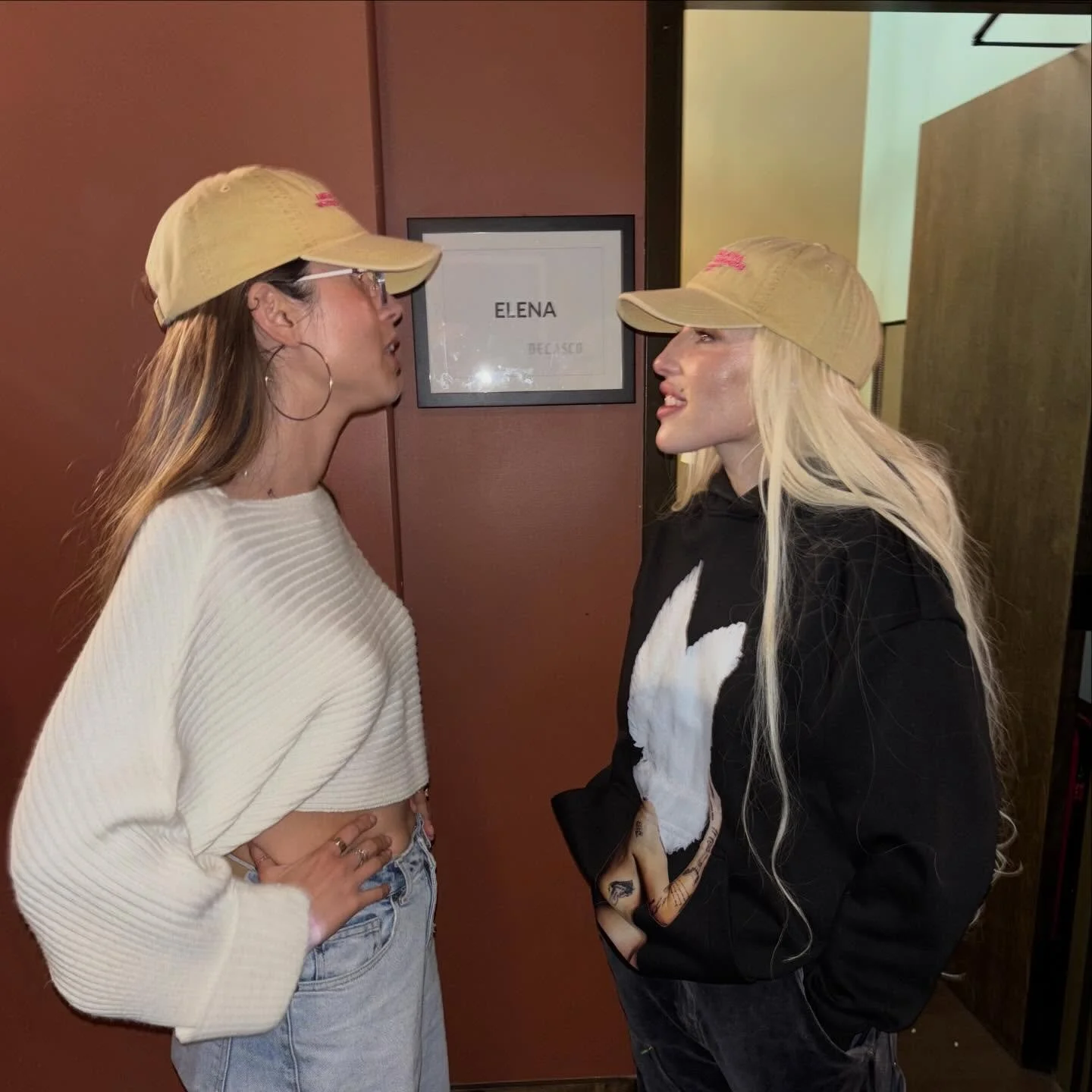 Just 2 ambitious Latinas with high standards staring at each other 💅💅💅

Scroll to the end for a vibe 👉✨