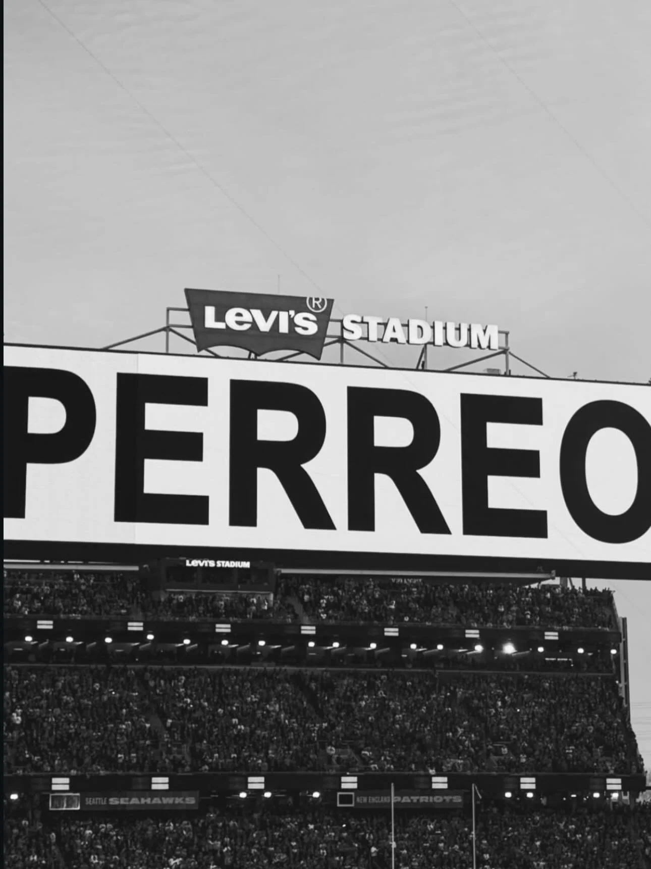 Us asking God for a sign:

______

We are so happy we were able to experience the most iconic momento of 2026 together with other Latina Baddies 💜

Proud to be Latinas ❤️&zwj;🔥