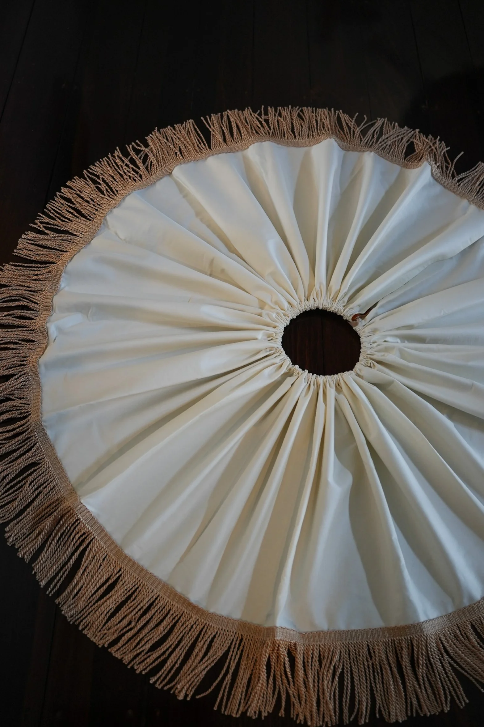 RVE_CreamTreeSkirt3.jpg