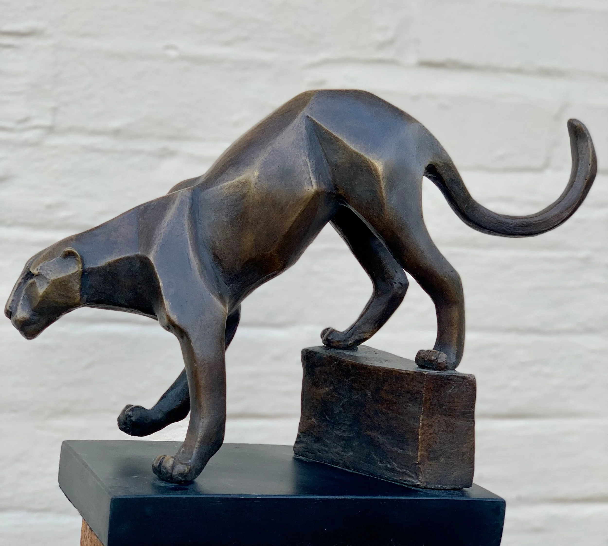 The Silent Hunder -bronze resine -1 - 1.jpeg