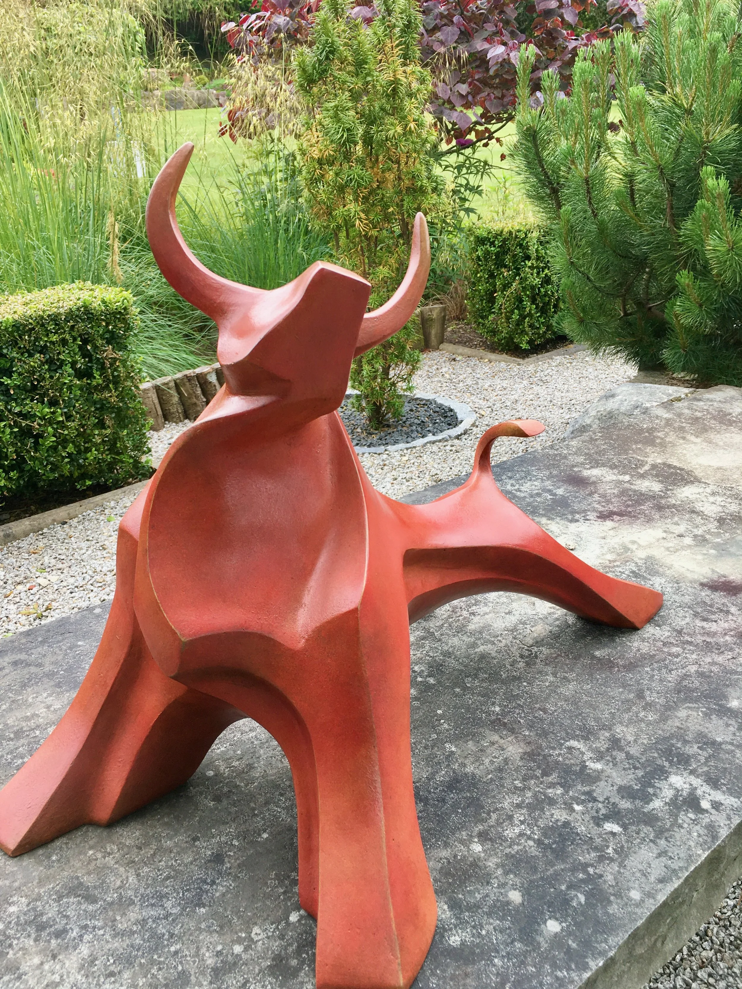 The Red Bull - Bronze resine-3- - 2.jpeg